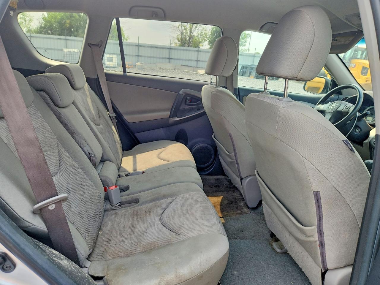 2010 Toyota Rav4 Base Silver vin: 2T3BK4DV5AW029975