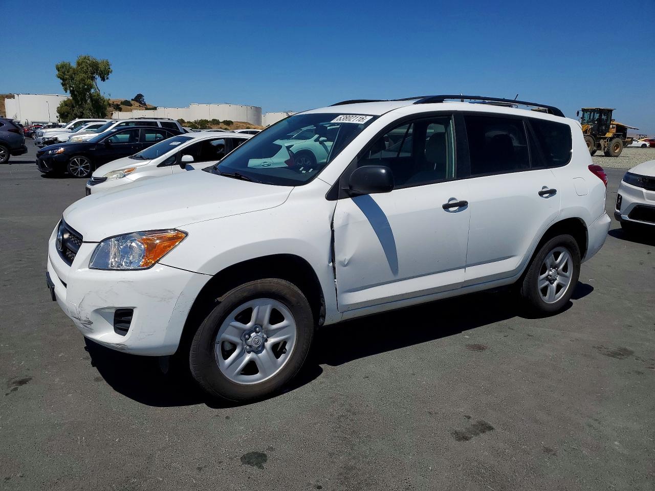 2011 Toyota Rav4 Base White vin: 2T3BK4DV5BW060810