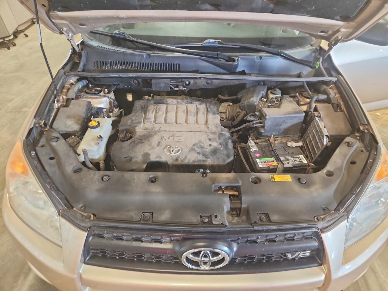 2012 Toyota Rav4 Base Gold vin: 2T3BK4DV7CW090571