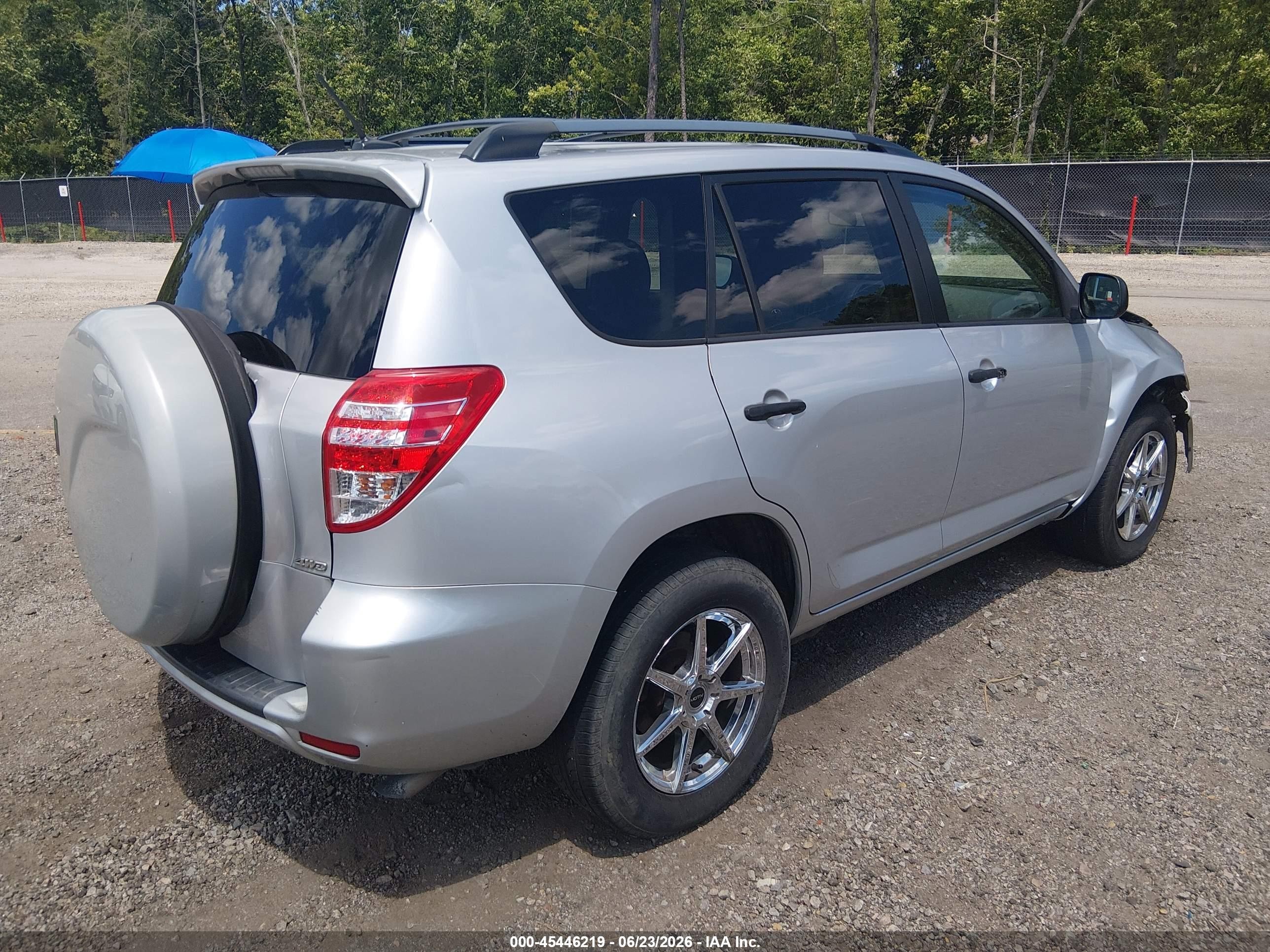 2010 Toyota Rav4 Base V6 Silver vin: 2T3BK4DV8AW017562