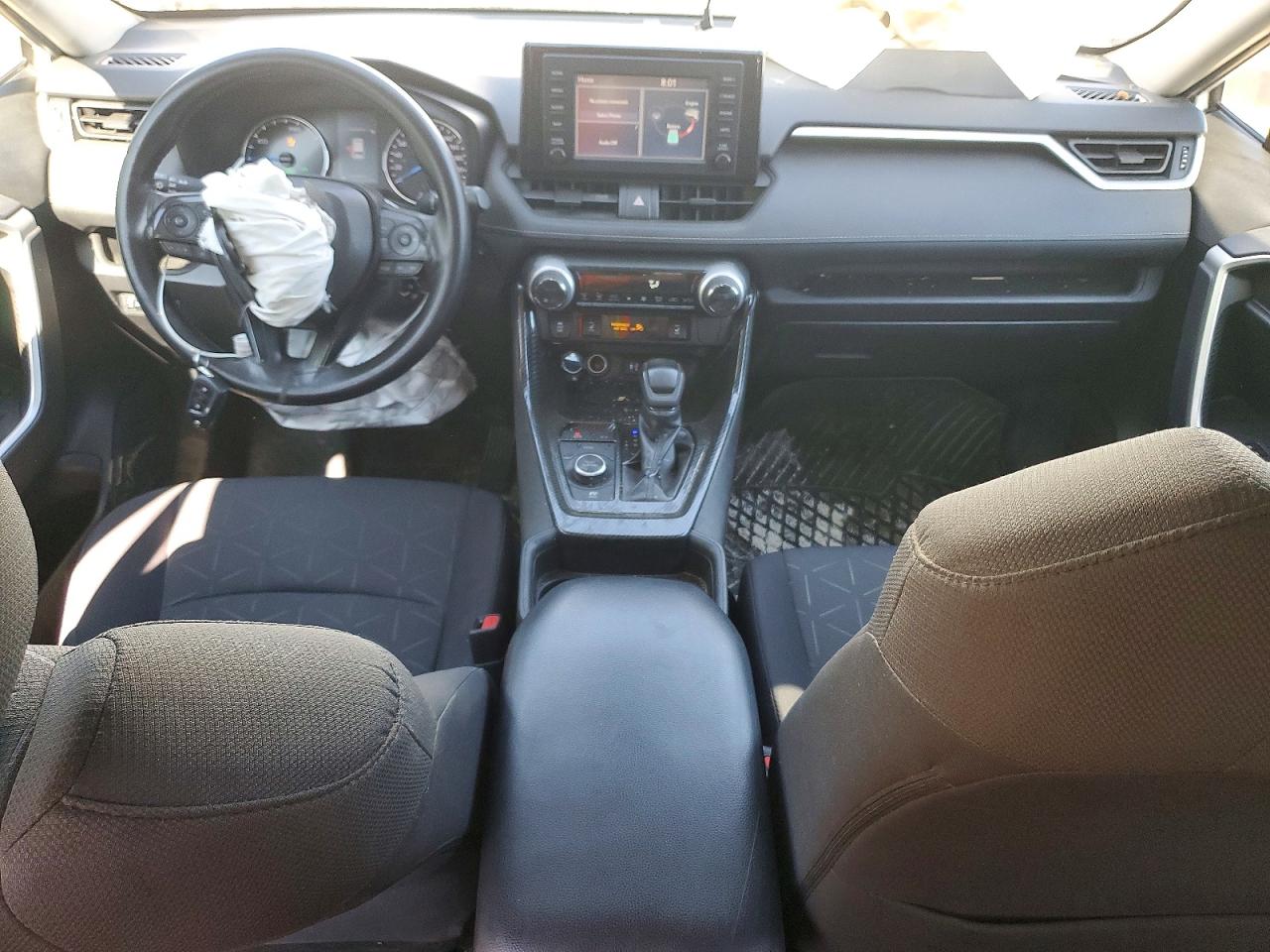 2019 Toyota Rav4 Le White vin: 2T3BWRFV7KW003782