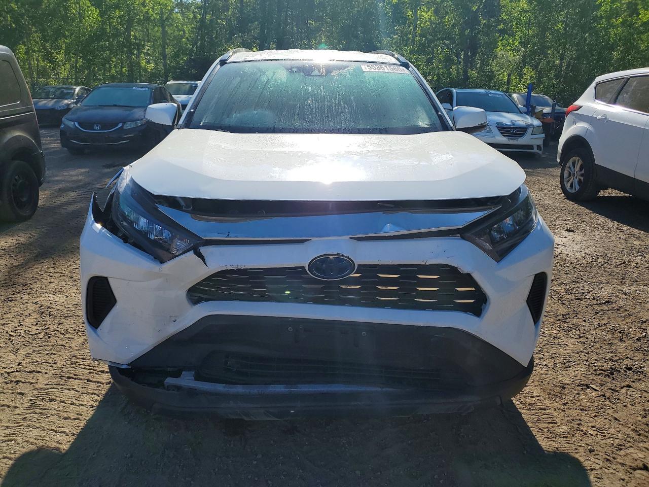 2019 Toyota Rav4 Le White vin: 2T3BWRFV7KW003782