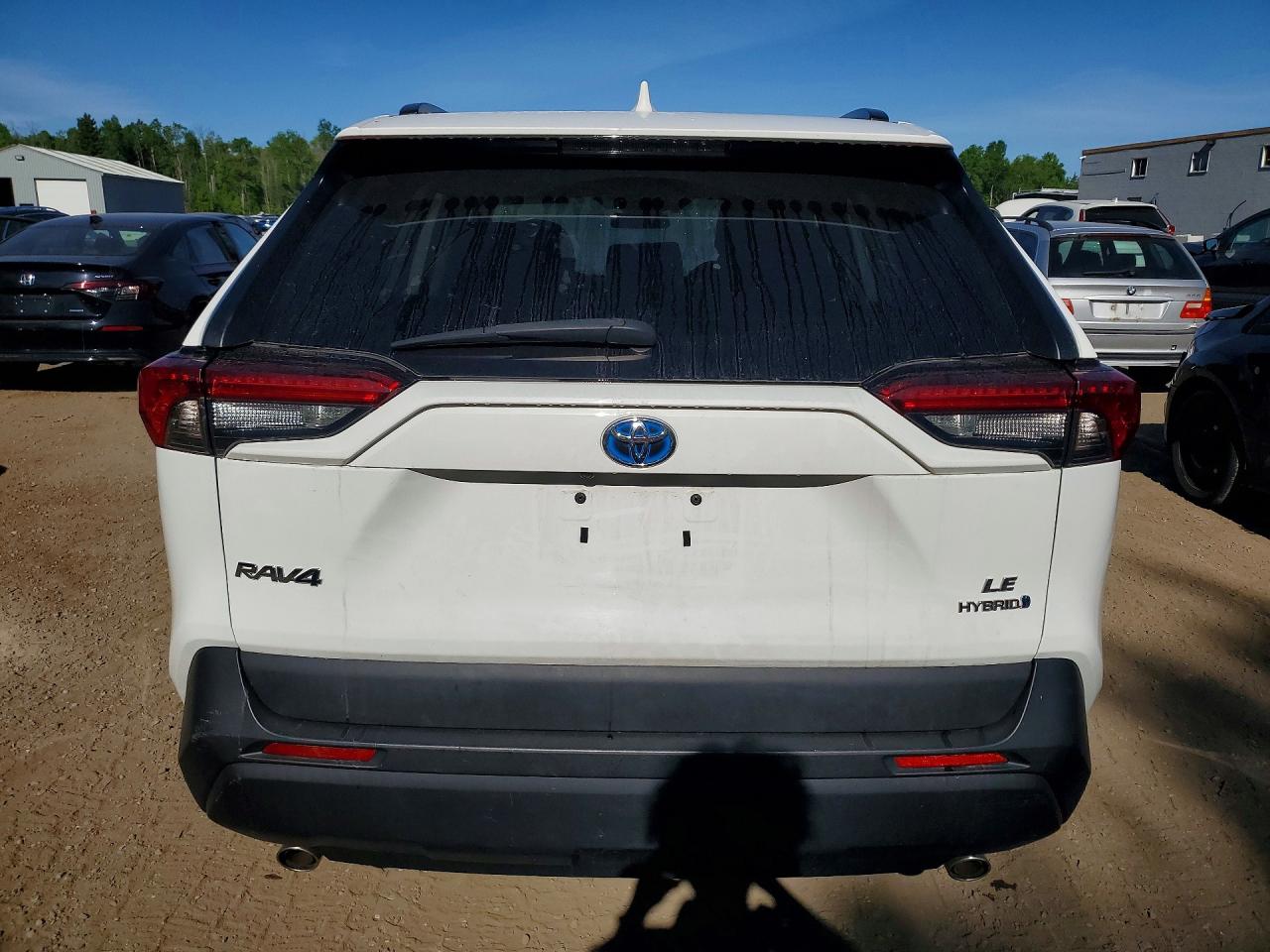 2019 Toyota Rav4 Le White vin: 2T3BWRFV7KW003782