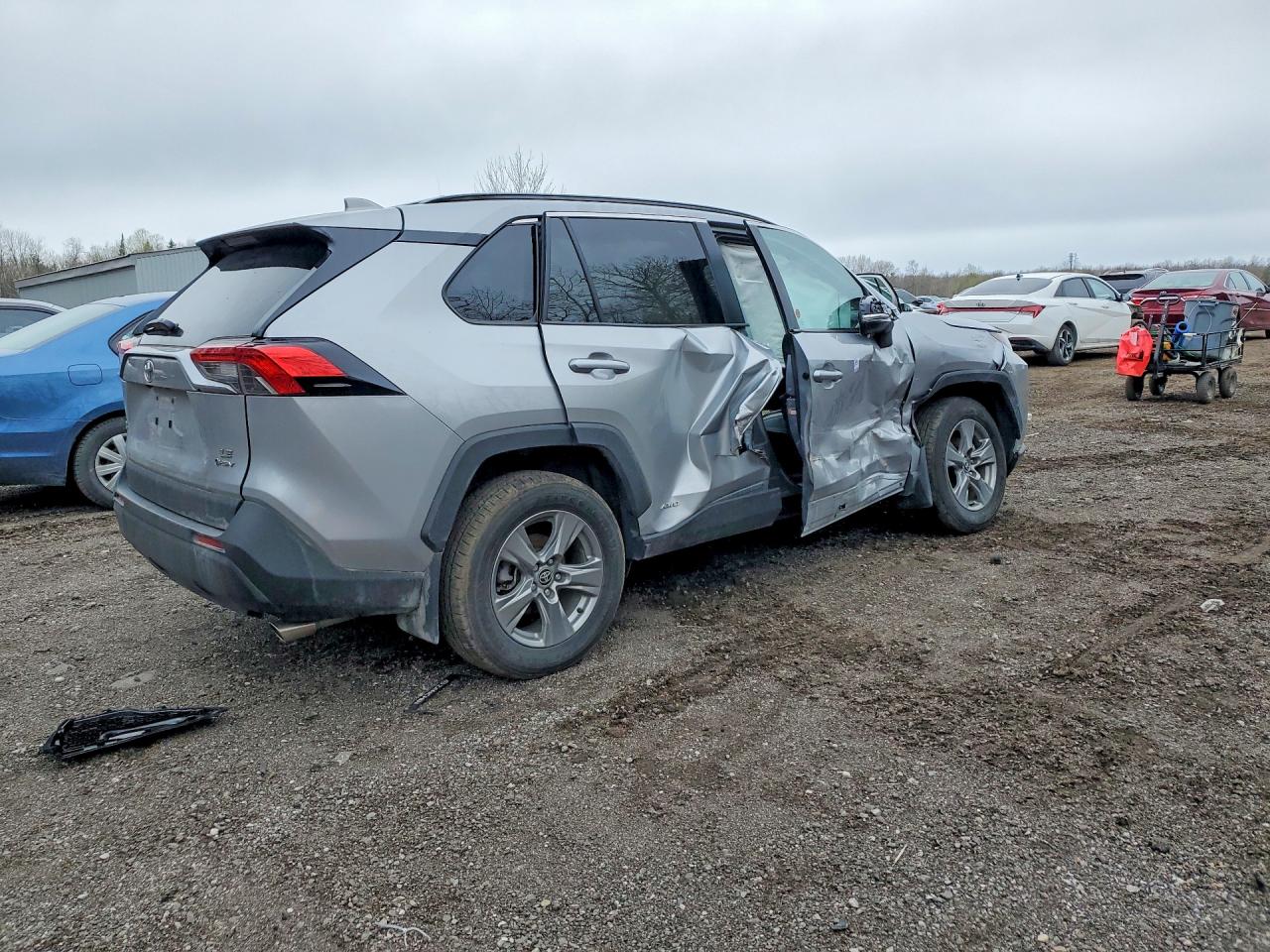 2025 Toyota Rav4 Le Silver vin: 2T3BWRFV7SW291528