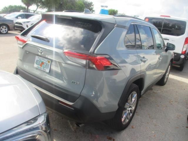 2021 Toyota Rav4 Xle Premium Unknown vin: 2T3C1RFV0MW162035