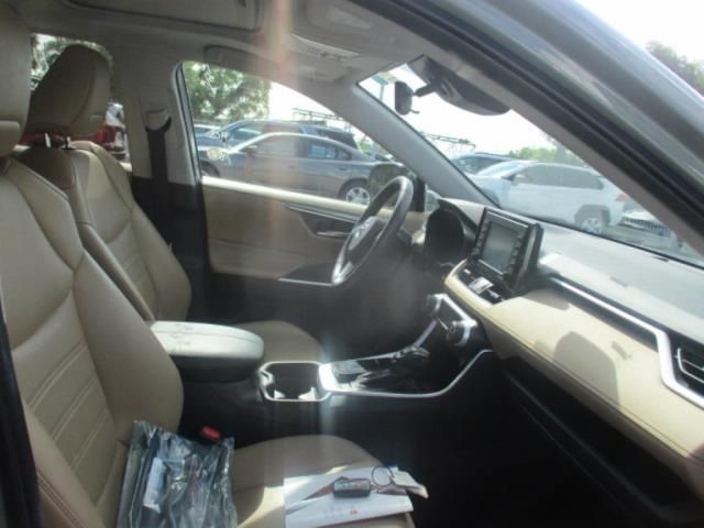 2021 Toyota Rav4 Xle Premium Unknown vin: 2T3C1RFV0MW162035