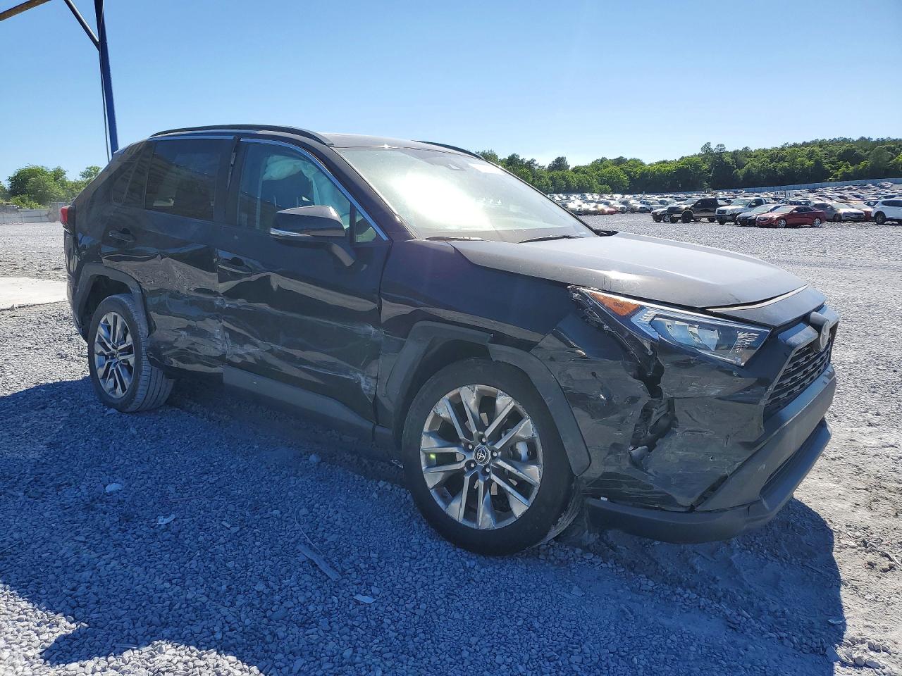 2021 Toyota Rav4 Xle Premium Black vin: 2T3C1RFV2MC148347