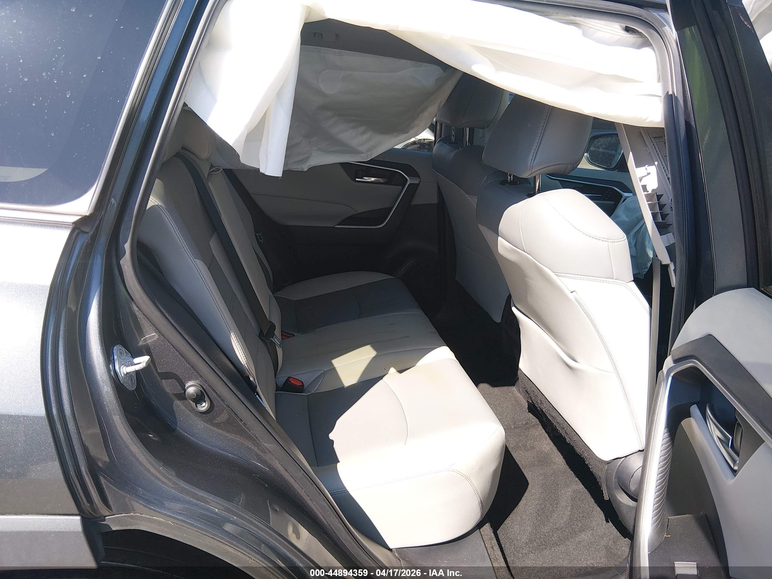 2021 Toyota Rav4 Xle Premium Gray vin: 2T3C1RFV4MC130366