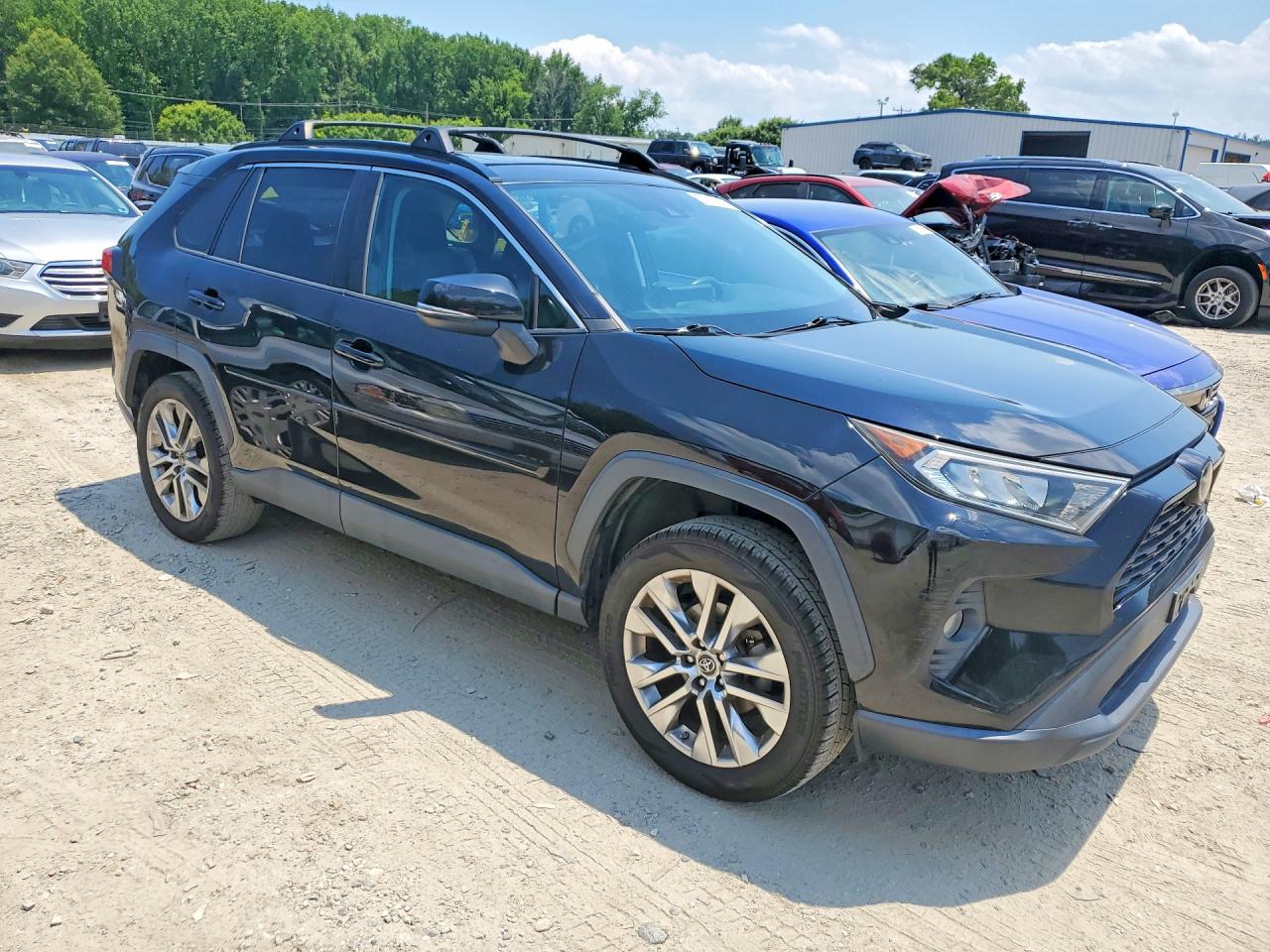 2019 Toyota Rav4 Xle Premium Black vin: 2T3C1RFV5KC007057