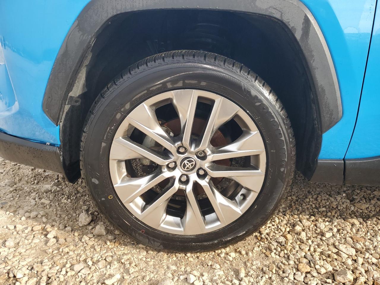 2021 Toyota Rav4 Xle Premium Синий vin: 2T3C1RFV8MW176121 Damage: Left Front Wheel, Curb Rash, 1 To 2 Inches