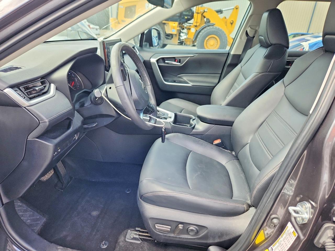 2022 Toyota Rav4 Xle Premium Charcoal vin: 2T3C1RFV9NC196624