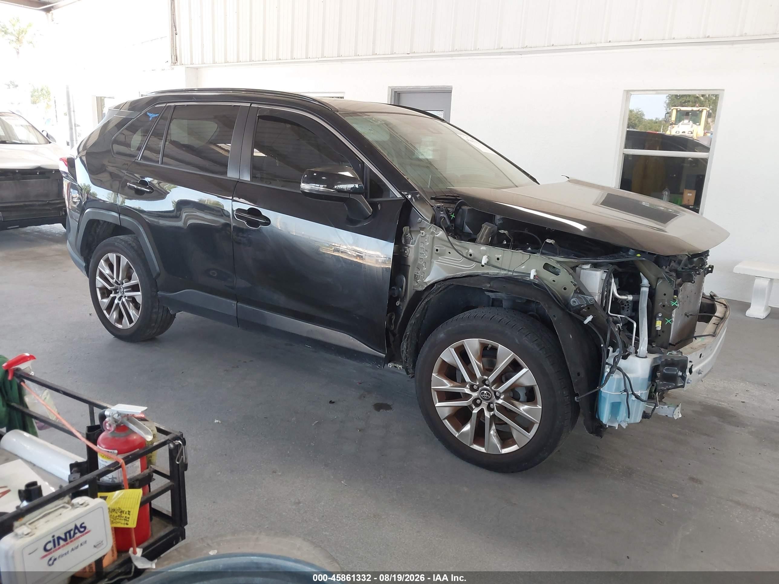 2019 Toyota Rav4 Xle Premium Black vin: 2T3C1RFVXKW008977