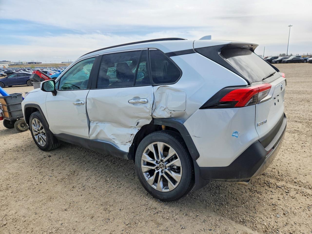 2025 Toyota Rav4 Limited Белый vin: 2T3D1RFV5SW515127