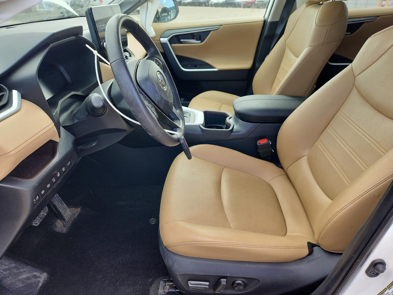 2025 Toyota Rav4 Limited Белый vin: 2T3D1RFV5SW515127