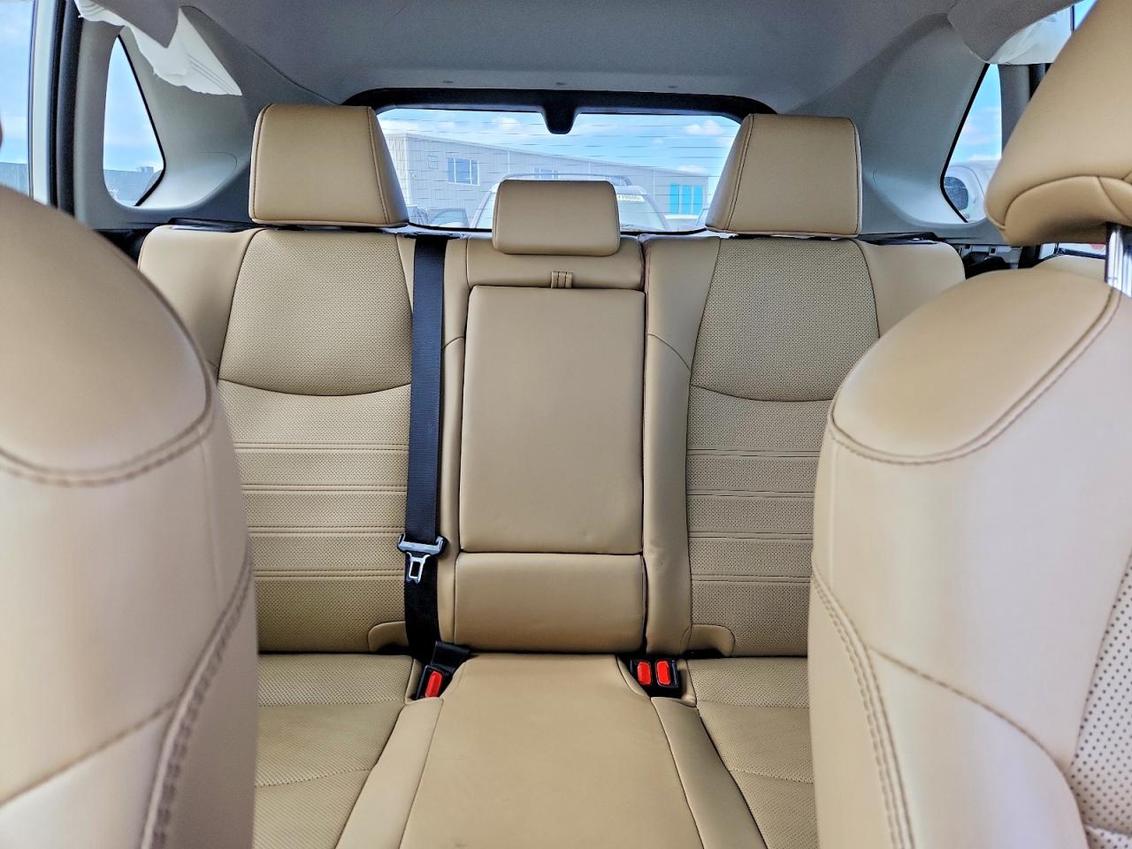 2025 Toyota Rav4 Limited Белый vin: 2T3D1RFV5SW515127