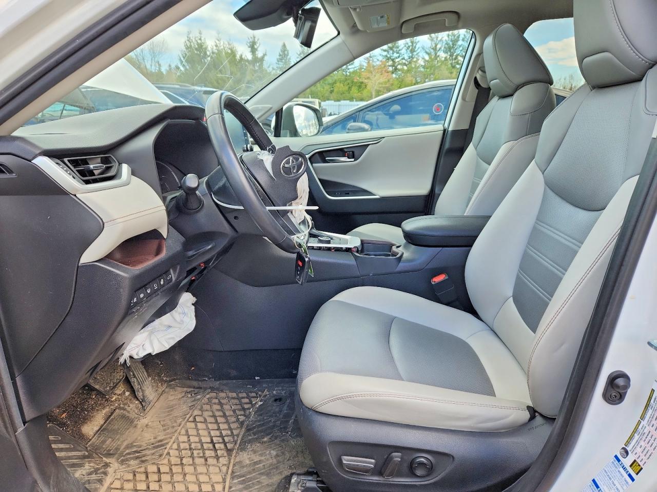 2019 Toyota Rav4 Limited White vin: 2T3D1RFV6KW008804