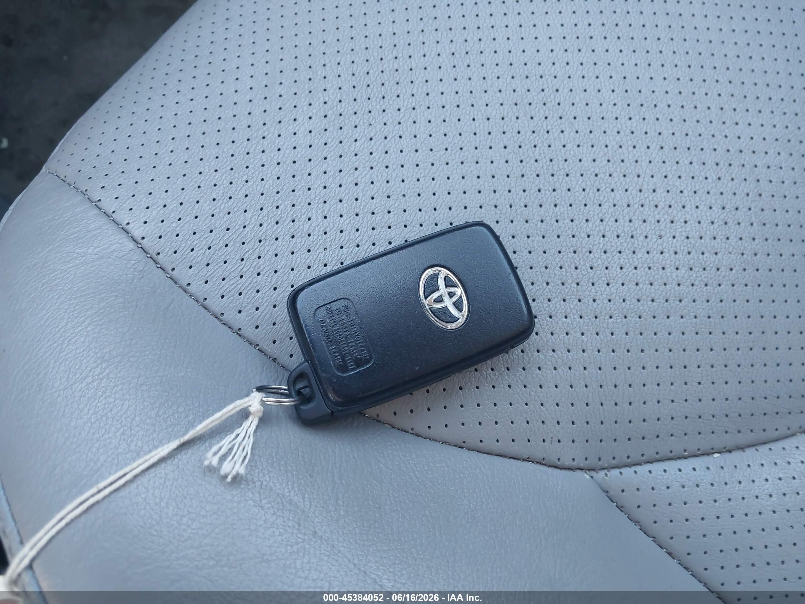 2012 Toyota Rav4 Limited White vin: 2T3DF4DV0CW199922