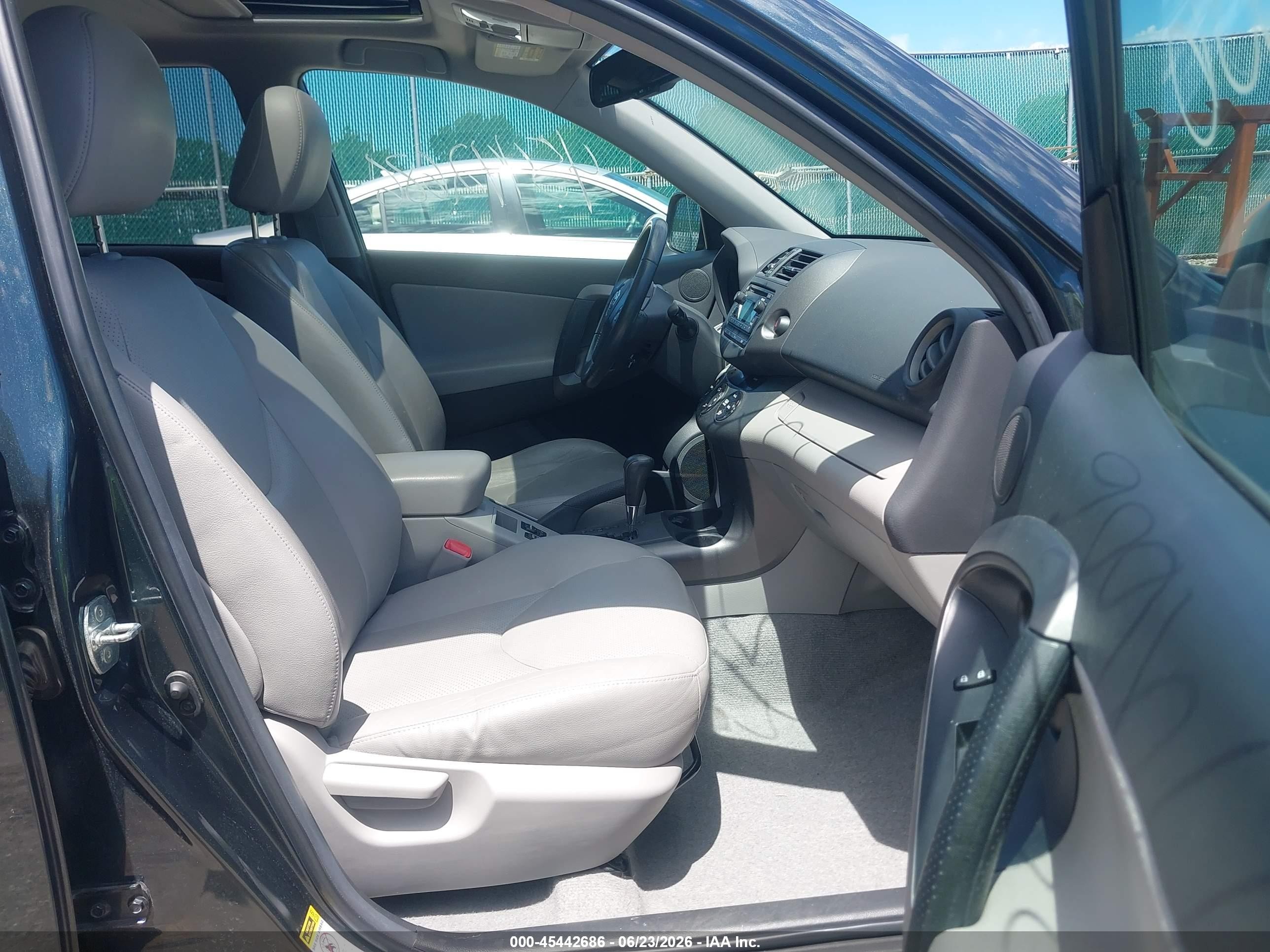 2012 Toyota Rav4 Limited Серый vin: 2T3DF4DV0CW239478