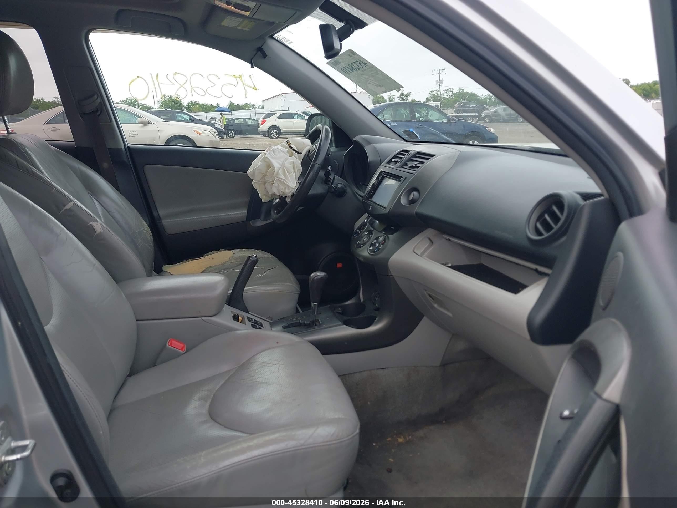 2010 Toyota Rav4 Limited Silver vin: 2T3DF4DV1AW050531
