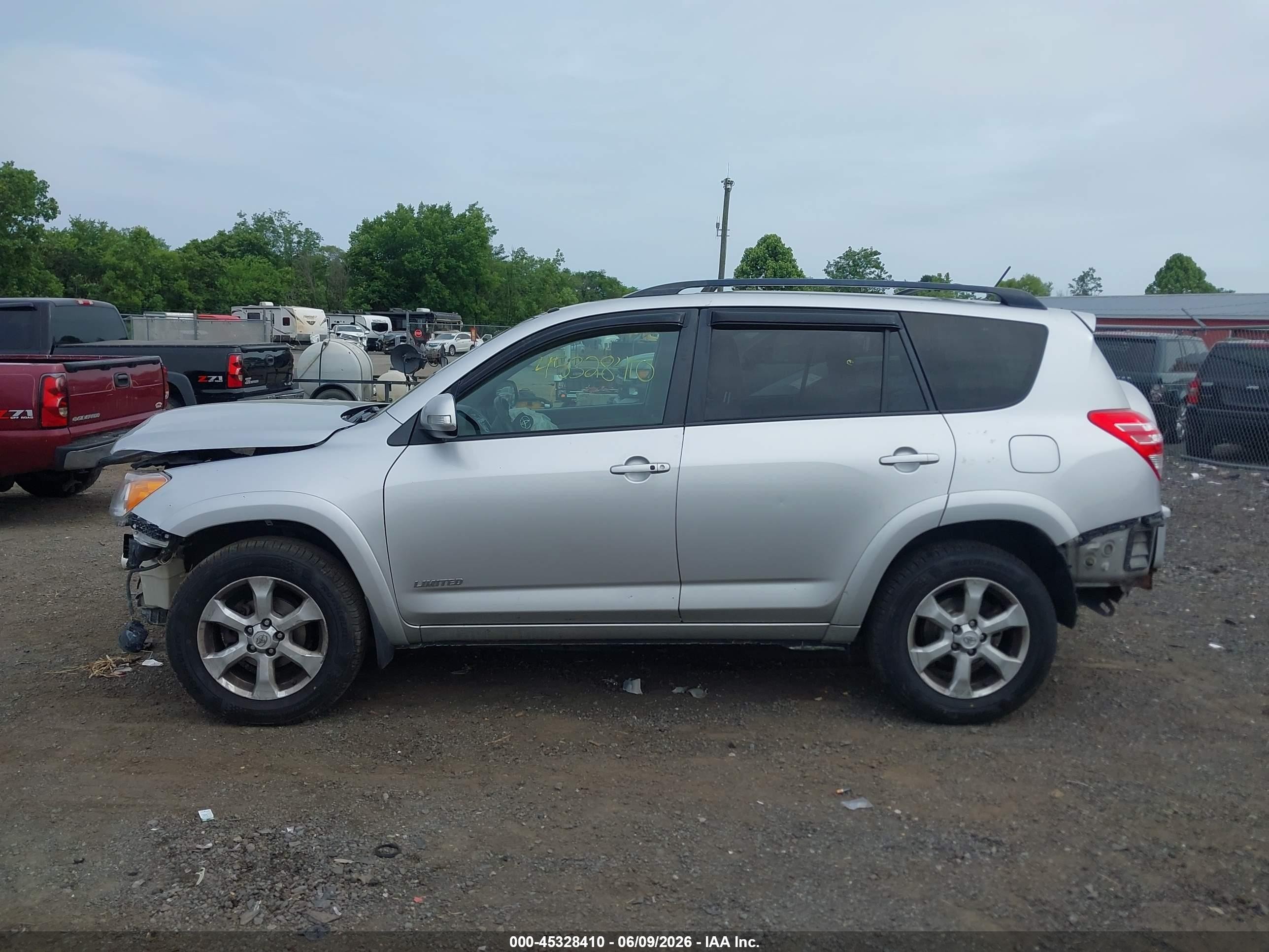 2010 Toyota Rav4 Limited Silver vin: 2T3DF4DV1AW050531