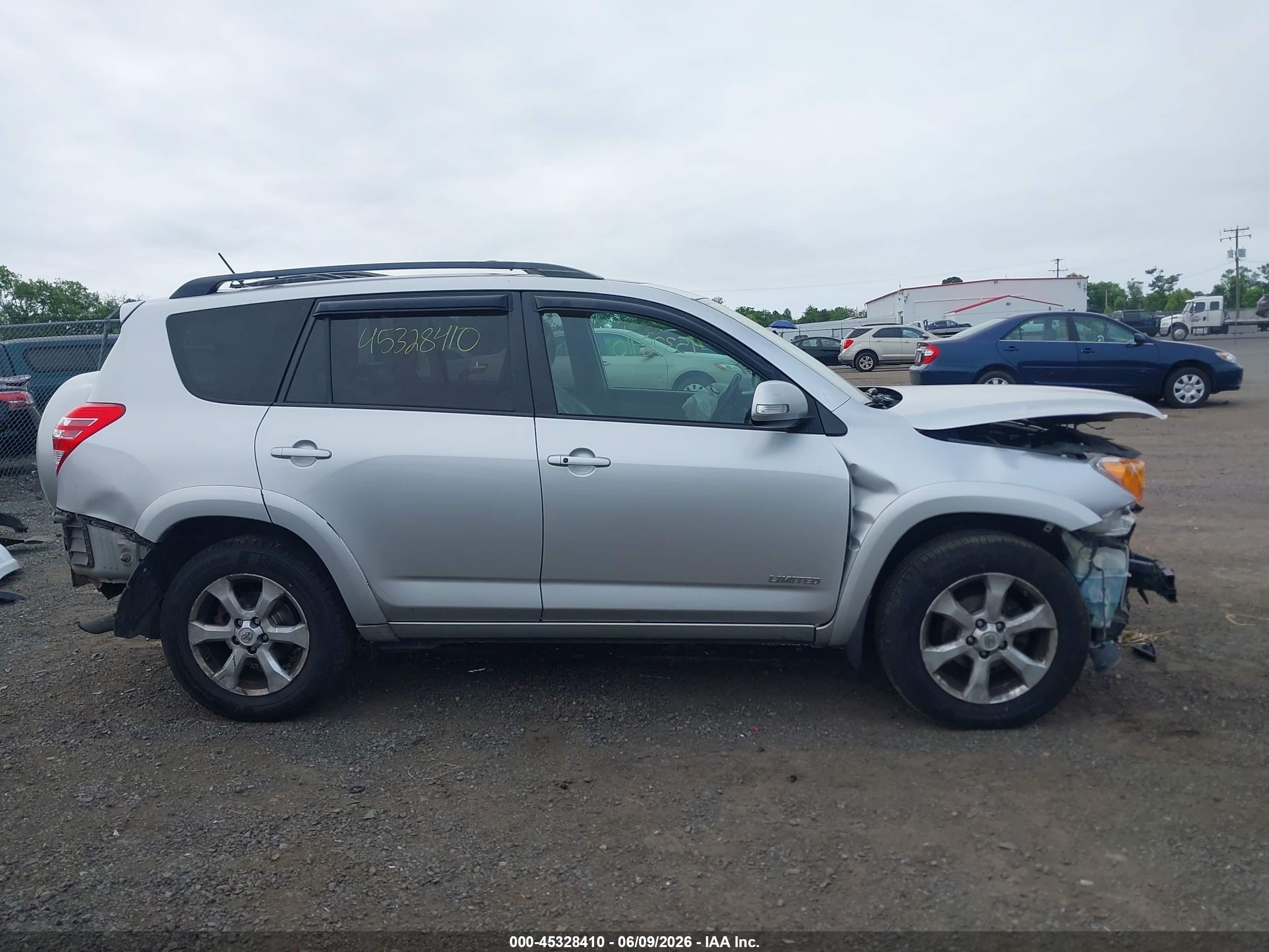 2010 Toyota Rav4 Limited Silver vin: 2T3DF4DV1AW050531