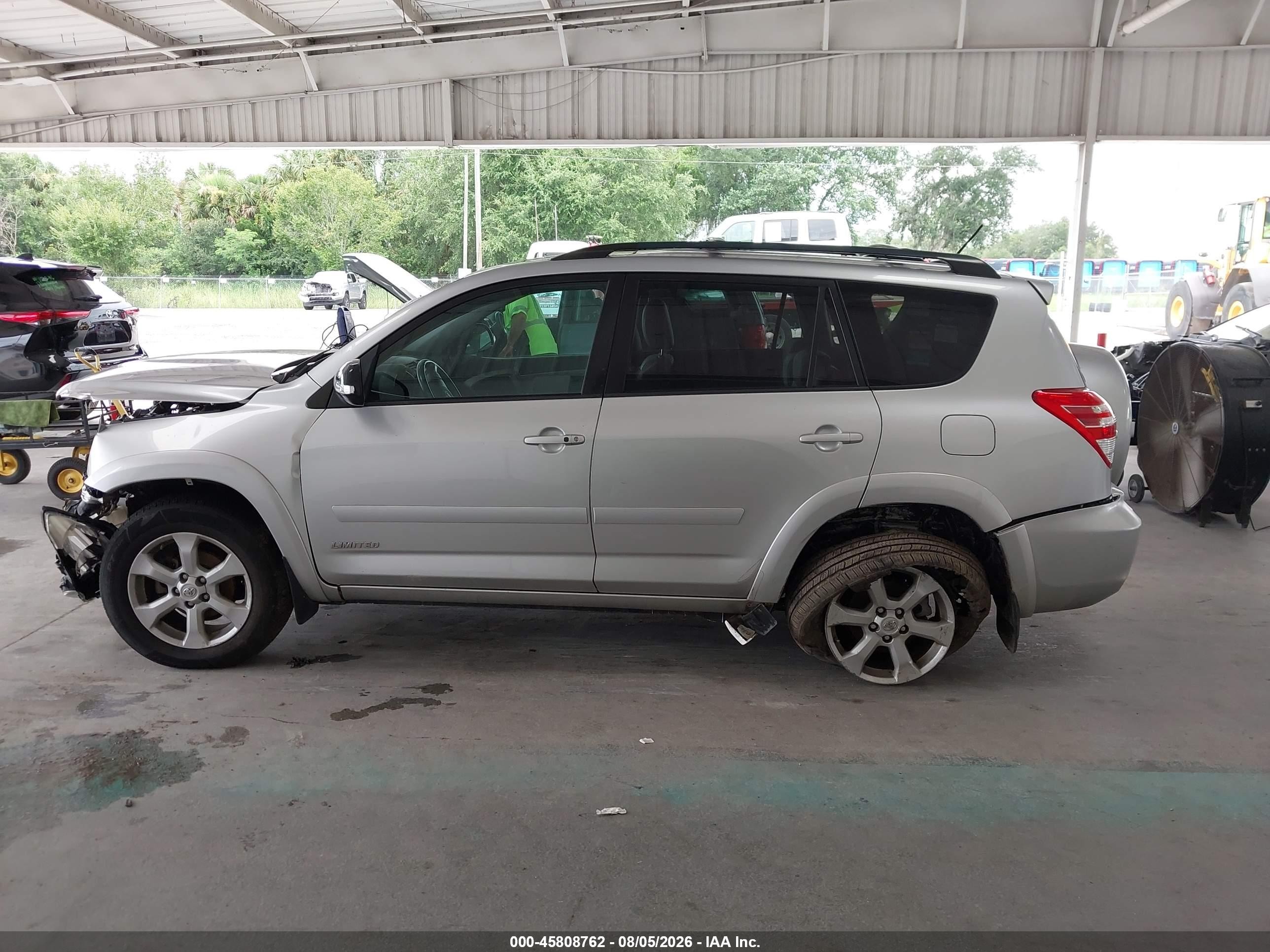 2011 Toyota Rav4 Limited Silver vin: 2T3DF4DV1BW097964