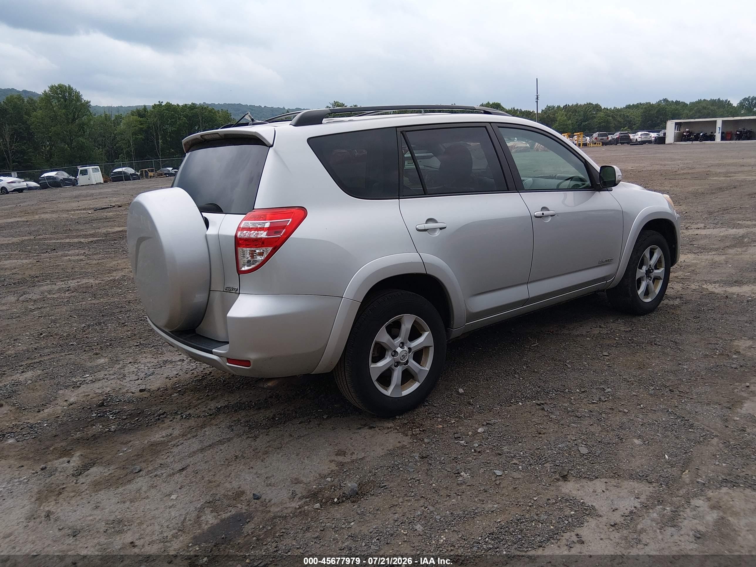 2011 Toyota Rav4 Limited Silver vin: 2T3DF4DV1BW133216