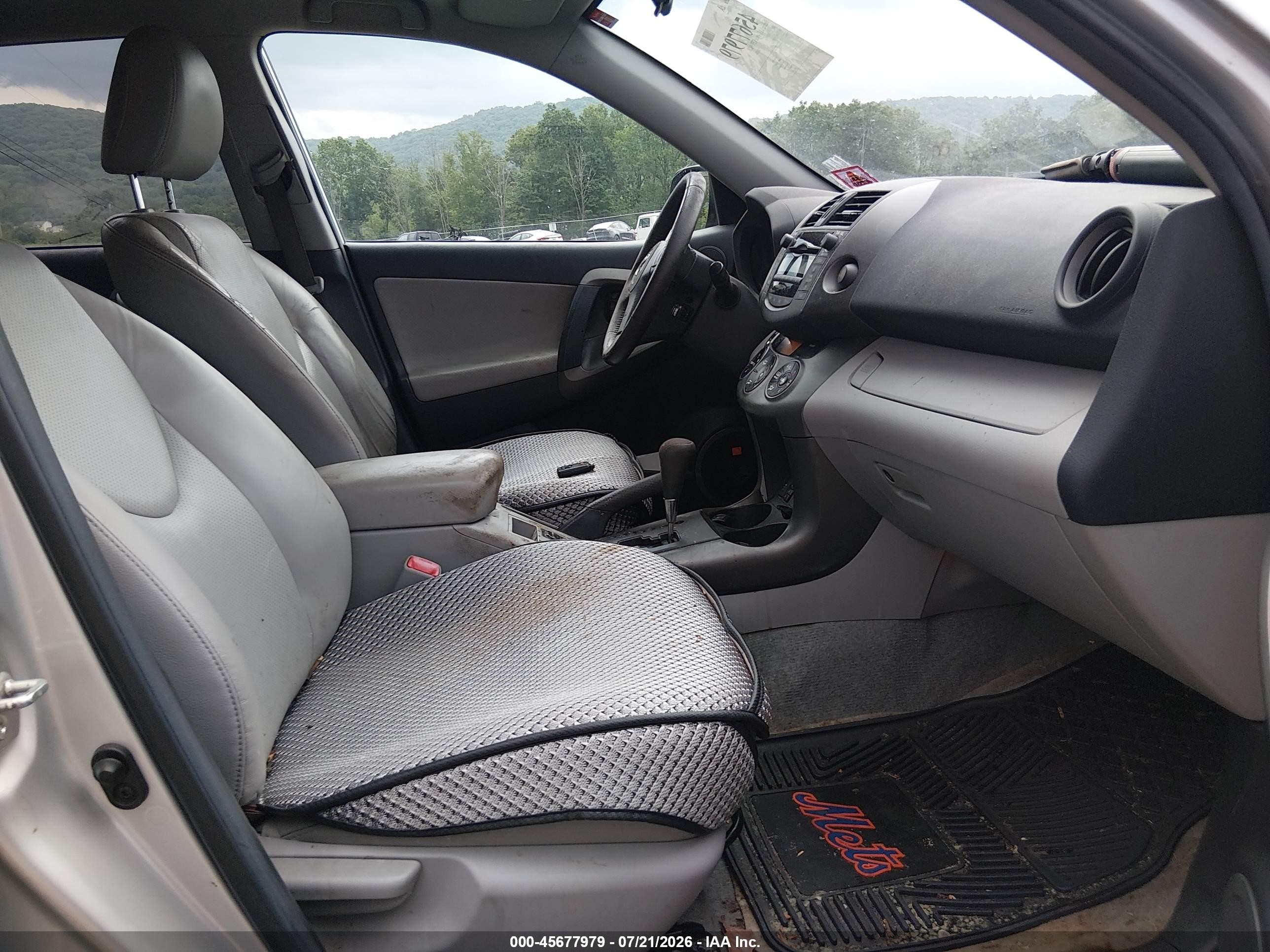 2011 Toyota Rav4 Limited Silver vin: 2T3DF4DV1BW133216