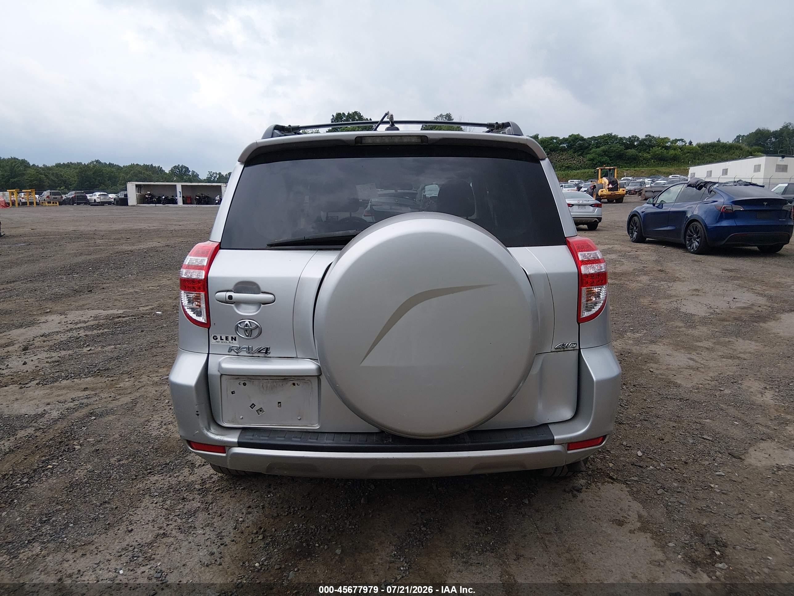 2011 Toyota Rav4 Limited Silver vin: 2T3DF4DV1BW133216