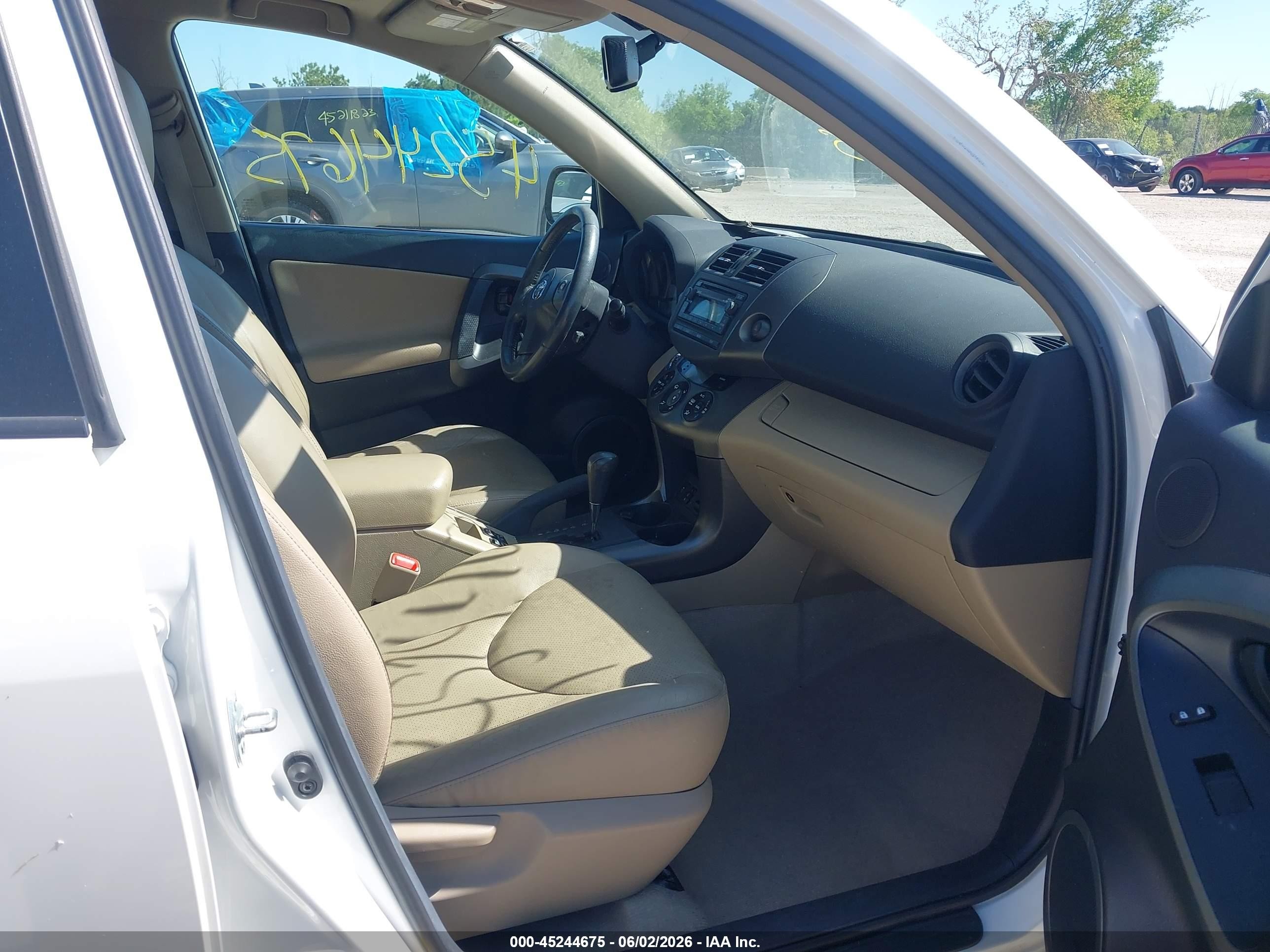 2012 Toyota Rav4 Limited White vin: 2T3DF4DV1CW204299