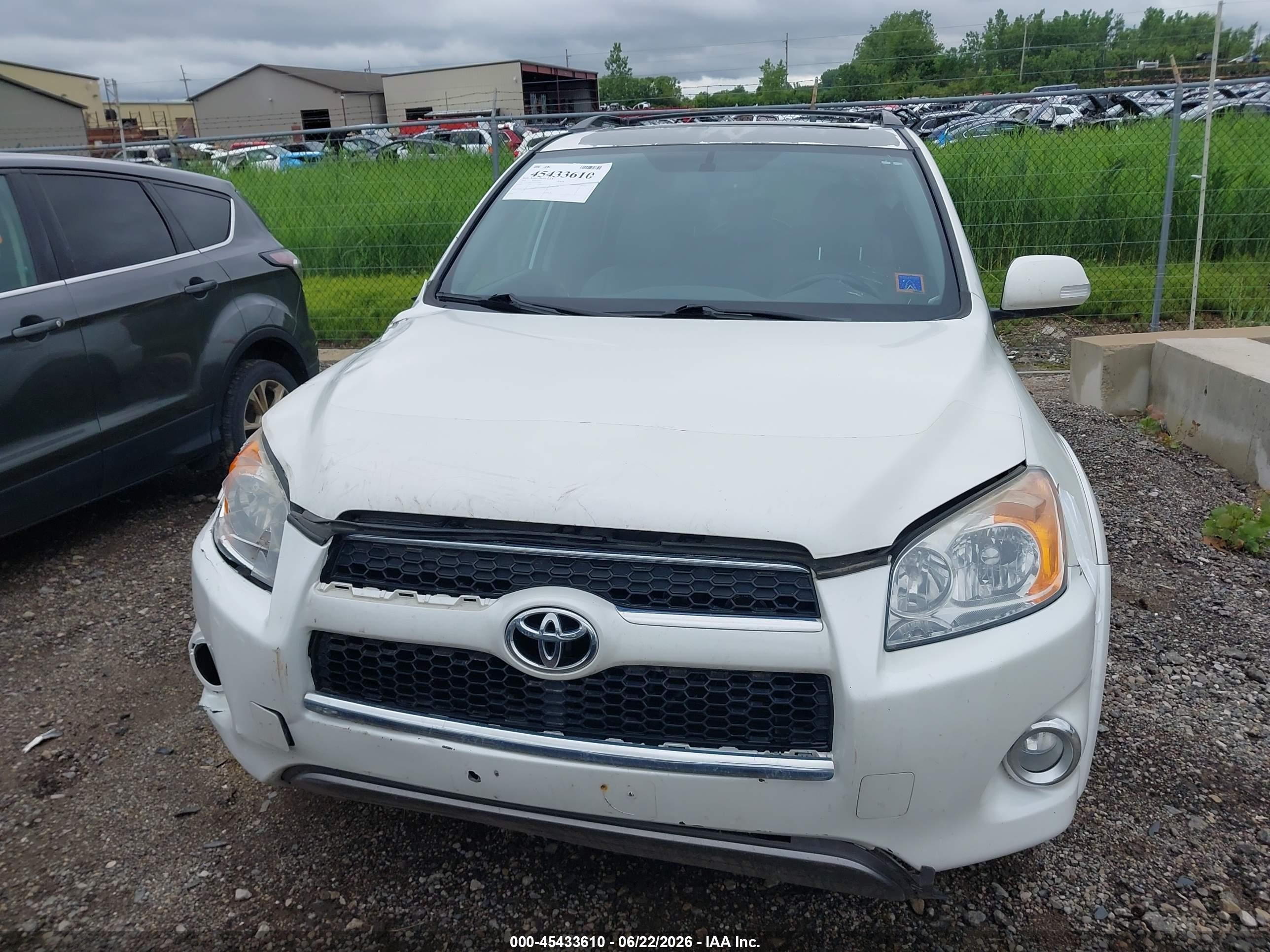 2010 Toyota Rav4 Limited White vin: 2T3DF4DV2AW052868