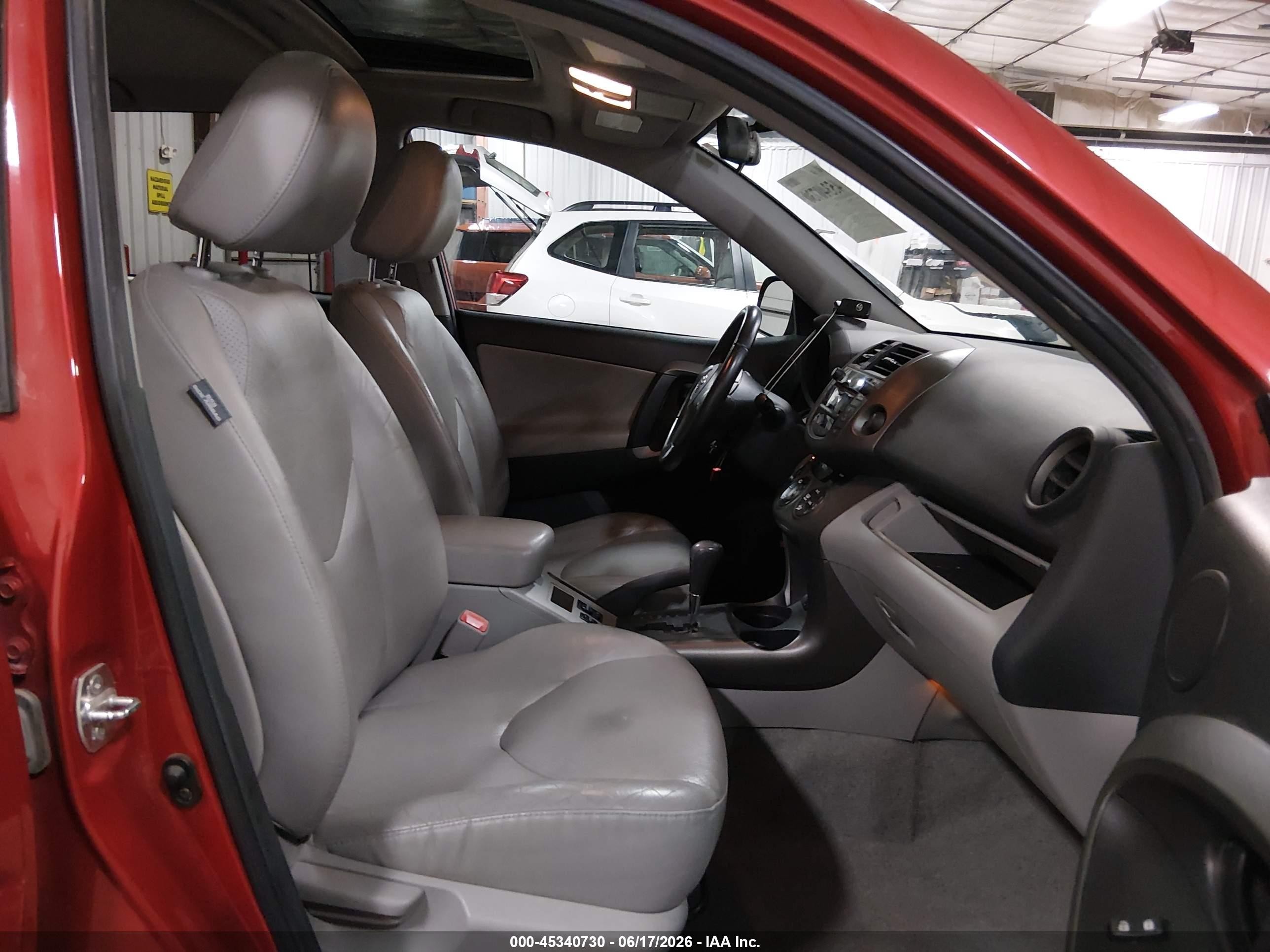 2010 Toyota Rav4 Limited Red vin: 2T3DF4DV4AW076427