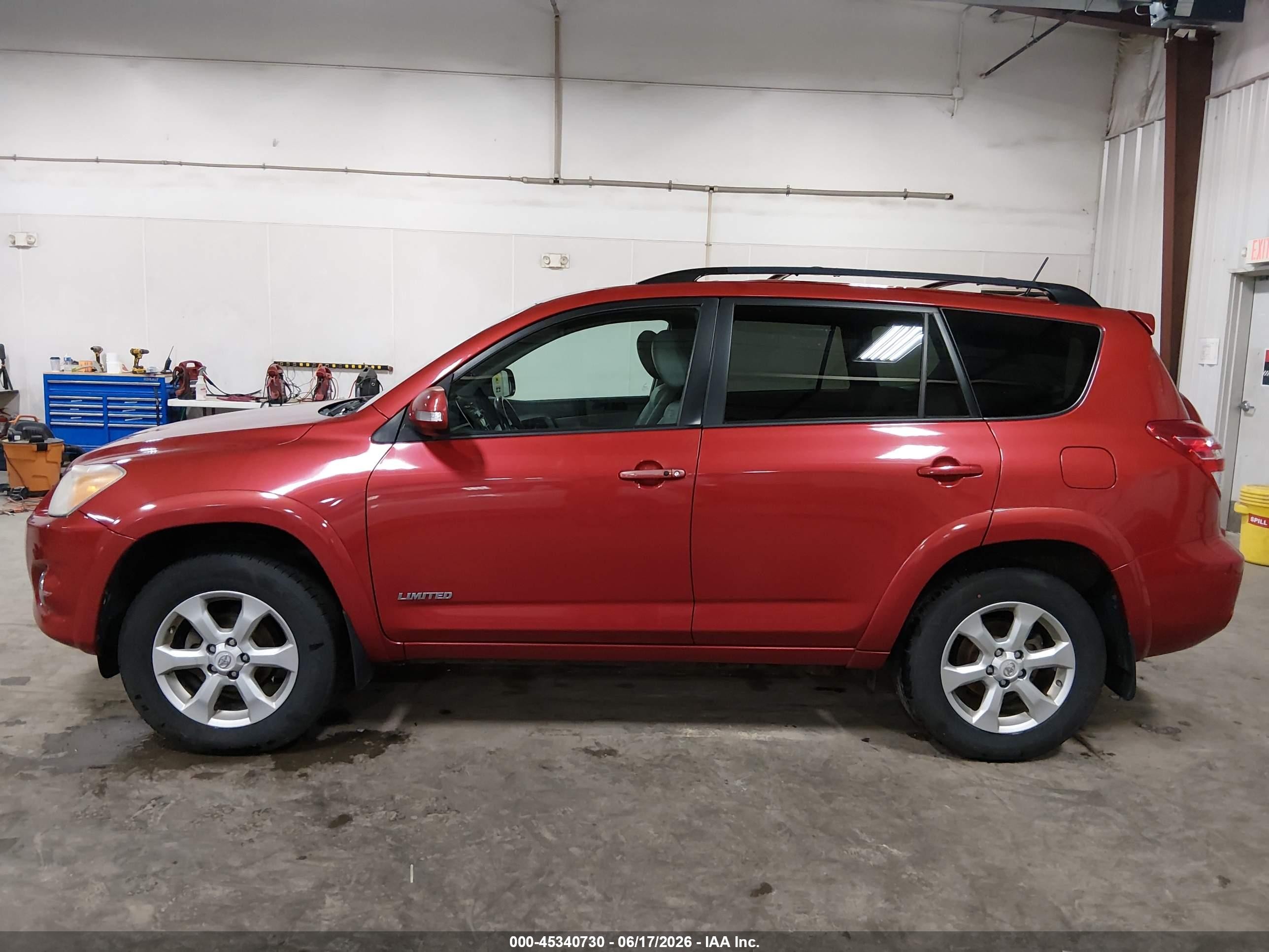 2010 Toyota Rav4 Limited Red vin: 2T3DF4DV4AW076427