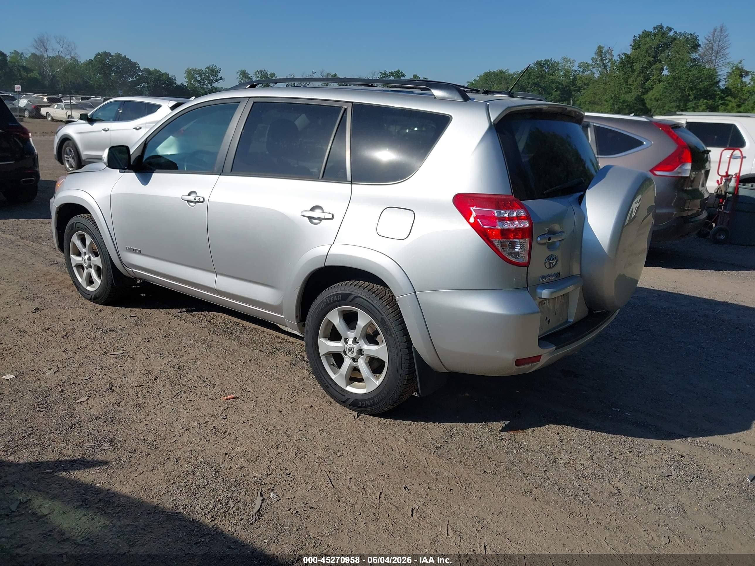 2011 Toyota Rav4 Limited Silver vin: 2T3DF4DV4BW121819