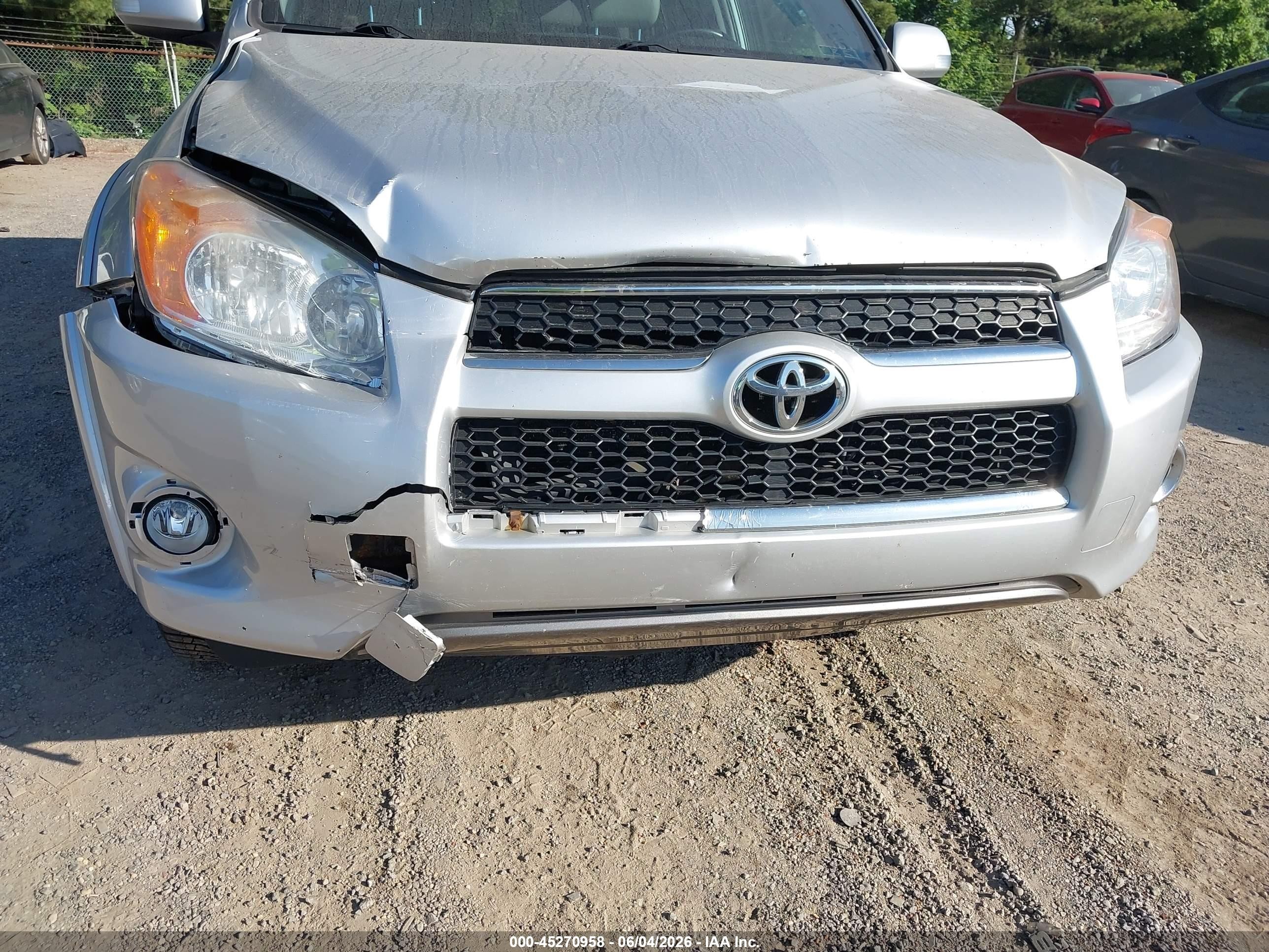 2011 Toyota Rav4 Limited Silver vin: 2T3DF4DV4BW121819