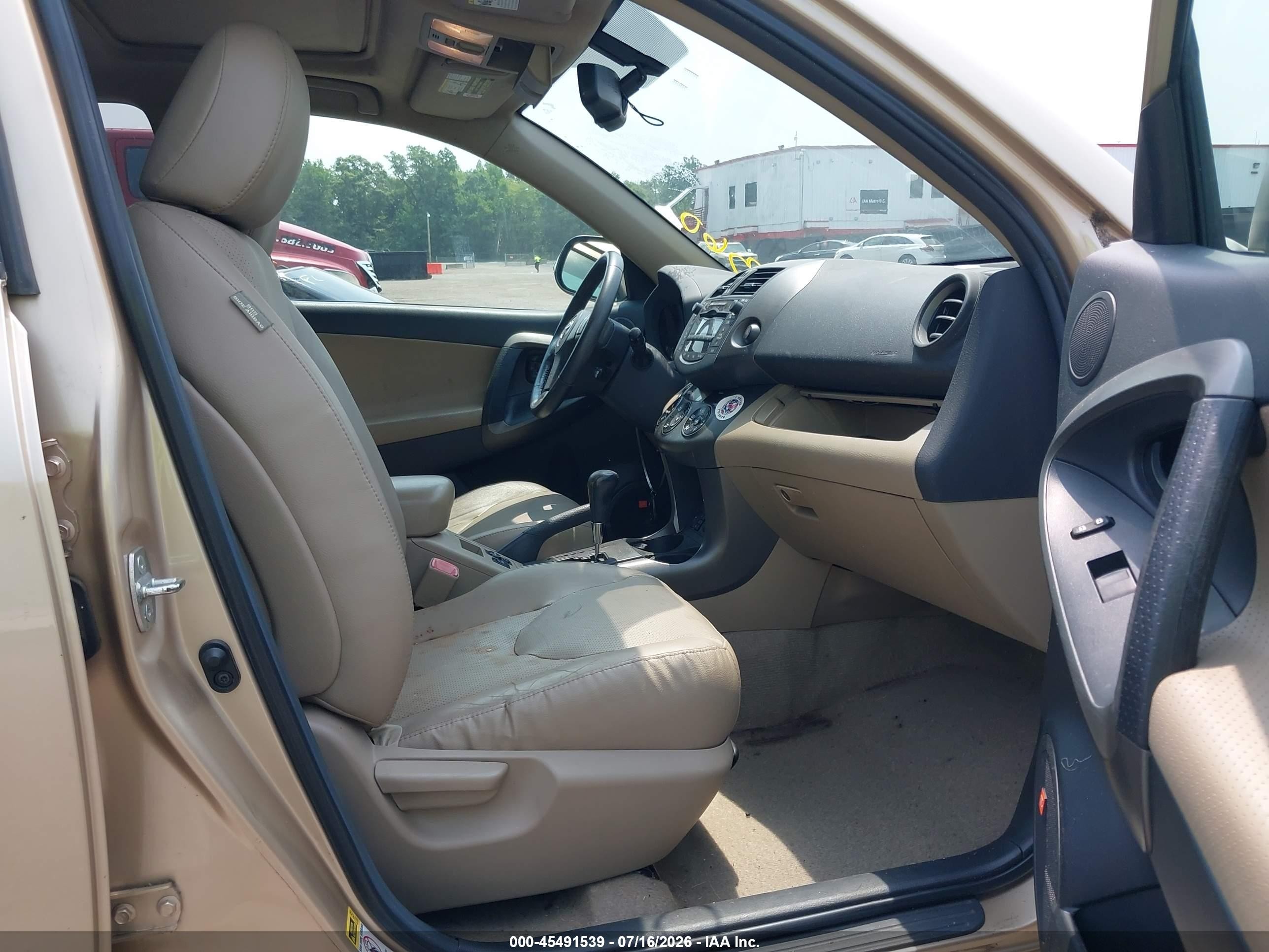 2011 Toyota Rav4 Limited Tan vin: 2T3DF4DV6BW098026
