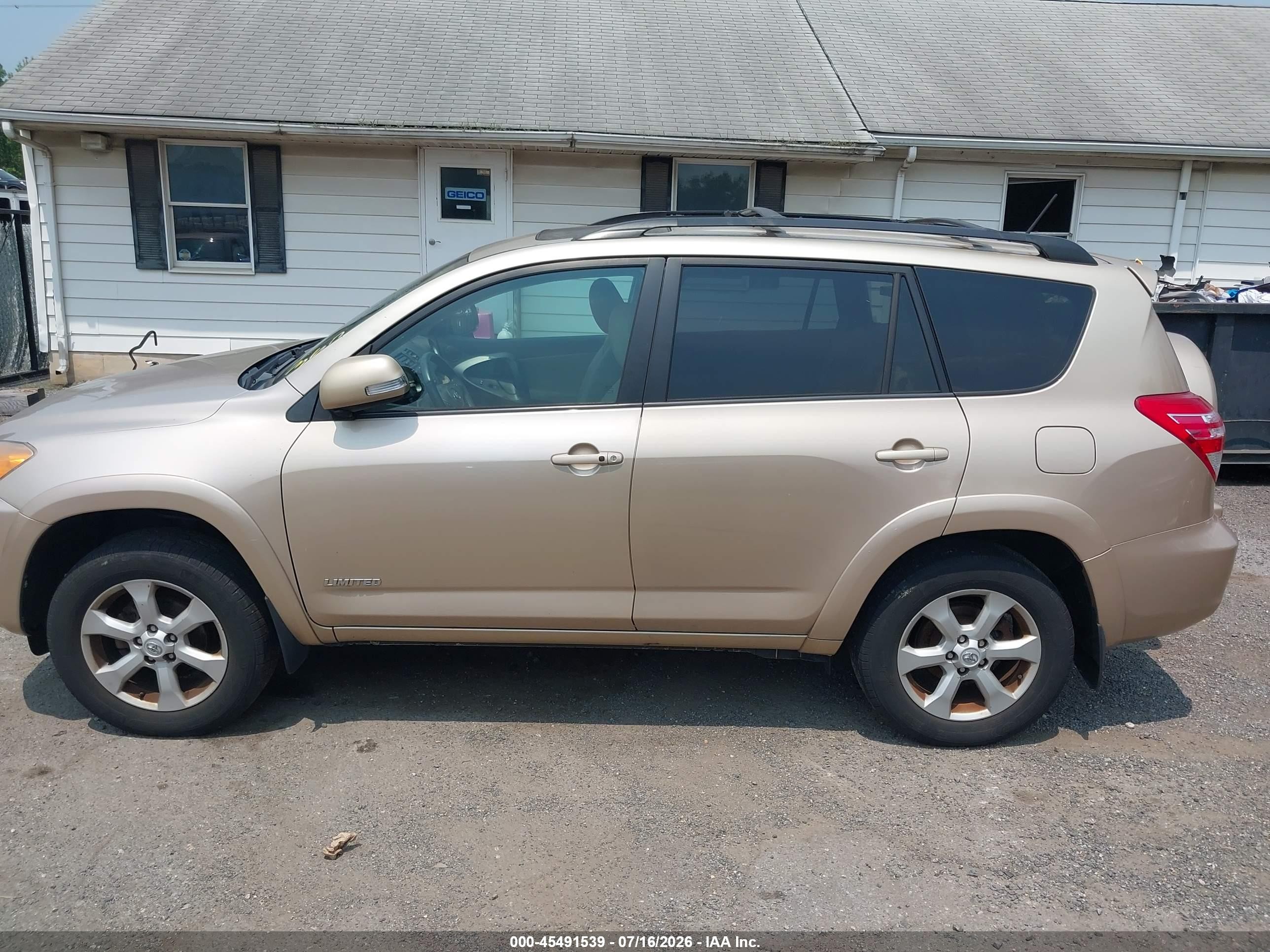2011 Toyota Rav4 Limited Tan vin: 2T3DF4DV6BW098026