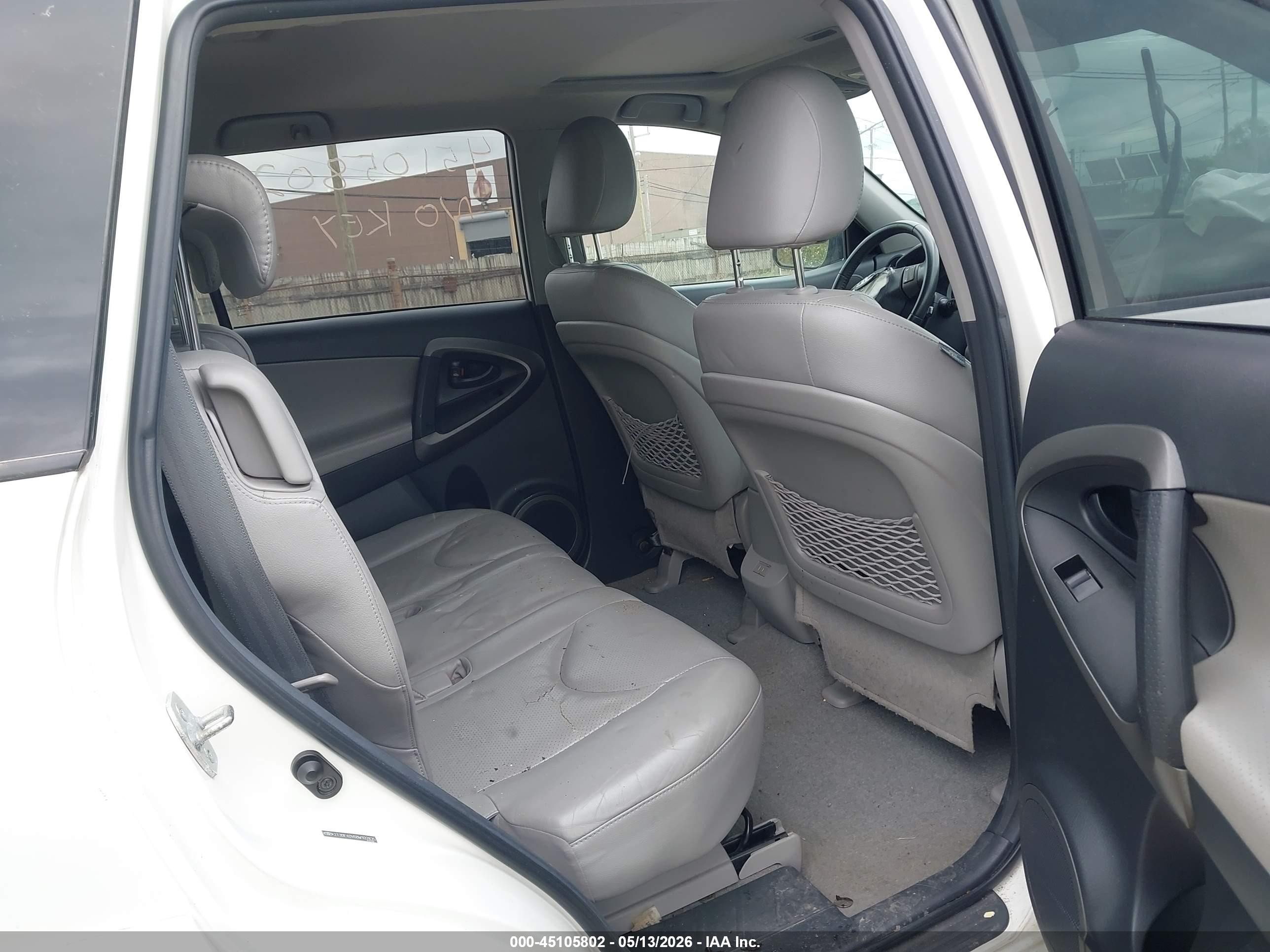 2011 Toyota Rav4 Limited Белый vin: 2T3DF4DV6BW102835