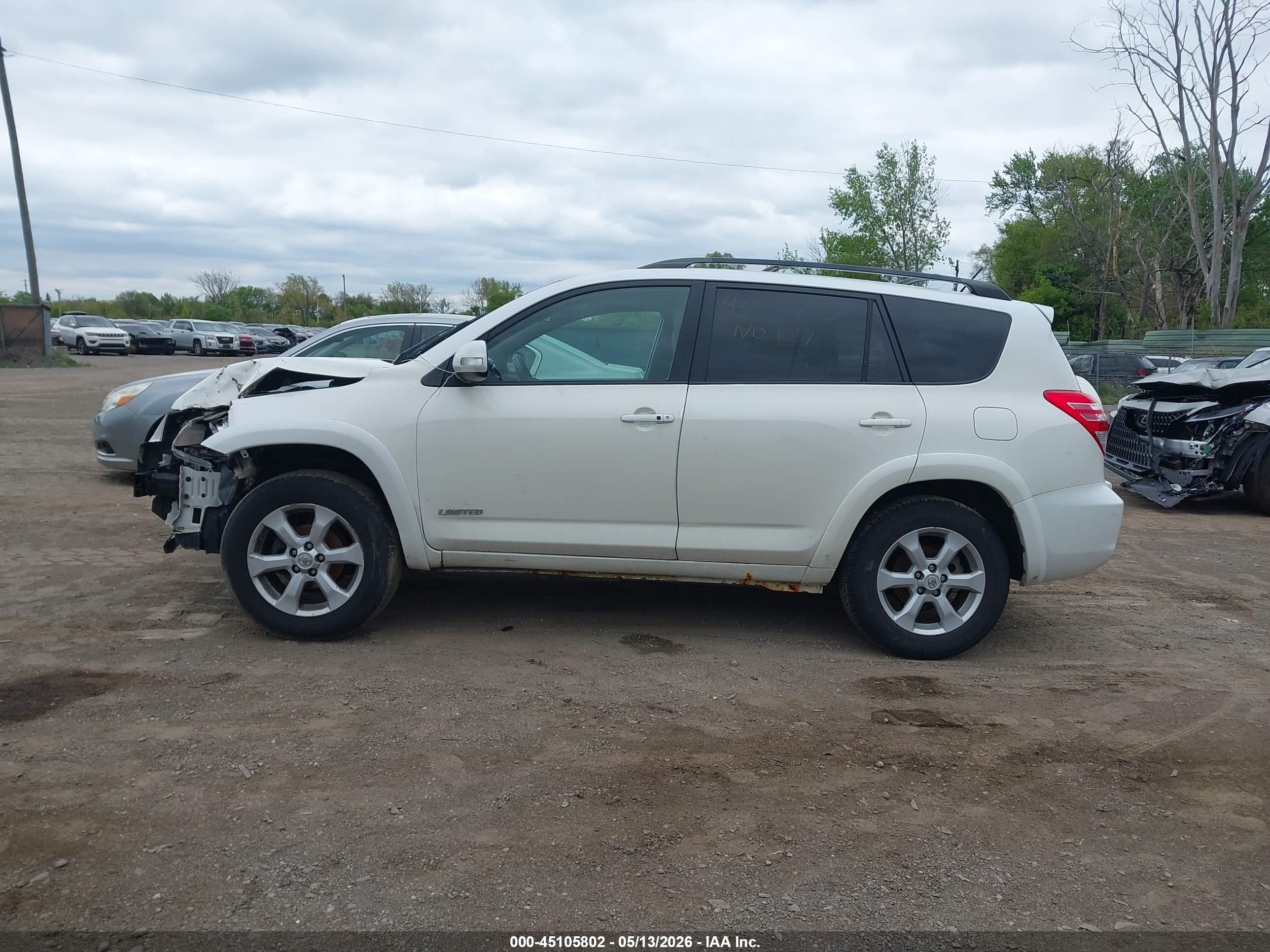 2011 Toyota Rav4 Limited Белый vin: 2T3DF4DV6BW102835