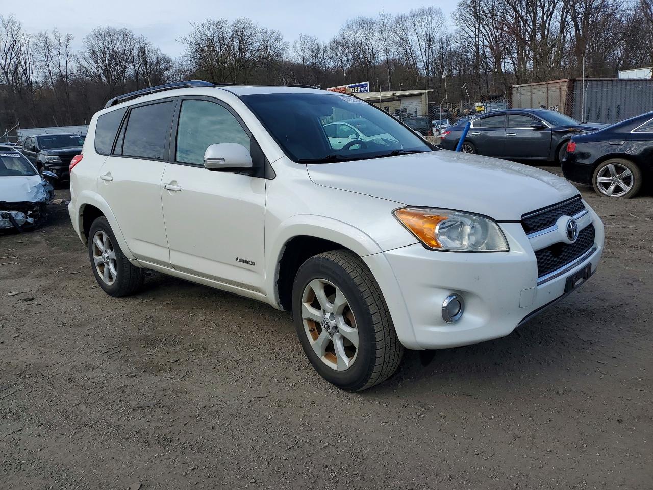 2012 Toyota Rav4 Limited White vin: 2T3DF4DV7CW201617