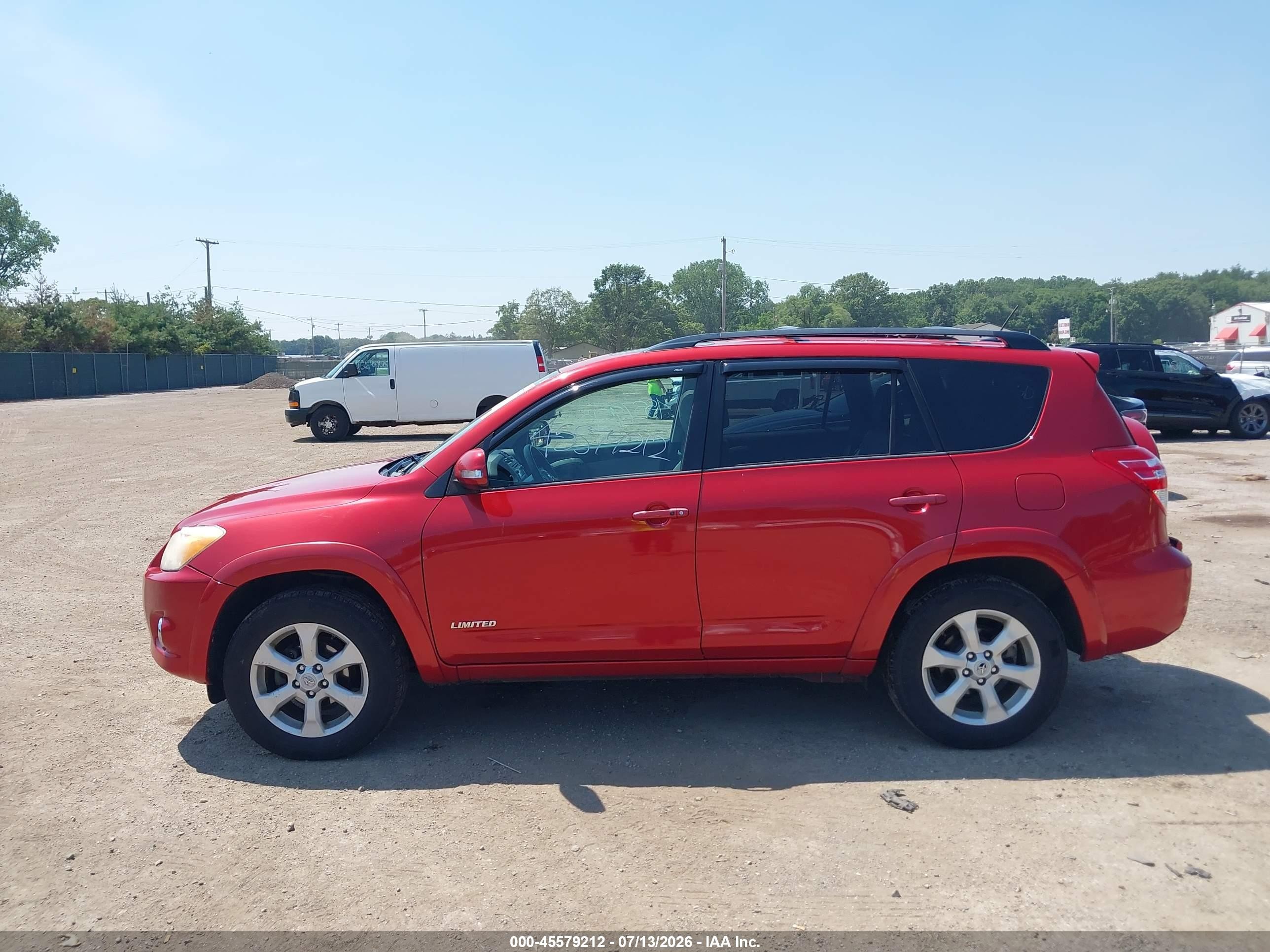 2012 Toyota Rav4 Limited Red vin: 2T3DF4DV8CW219866