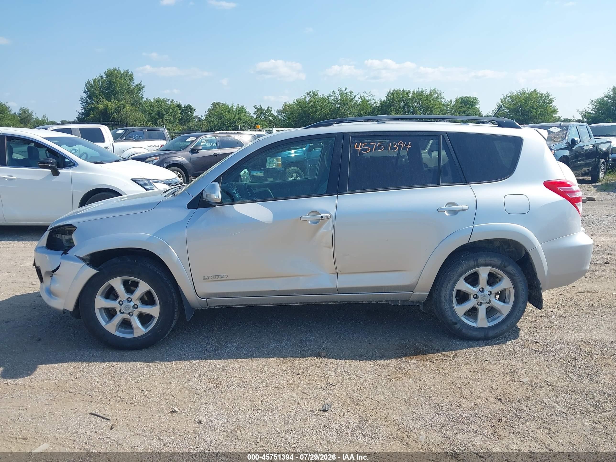 2010 Toyota Rav4 Limited Silver vin: 2T3DF4DV9AW073636