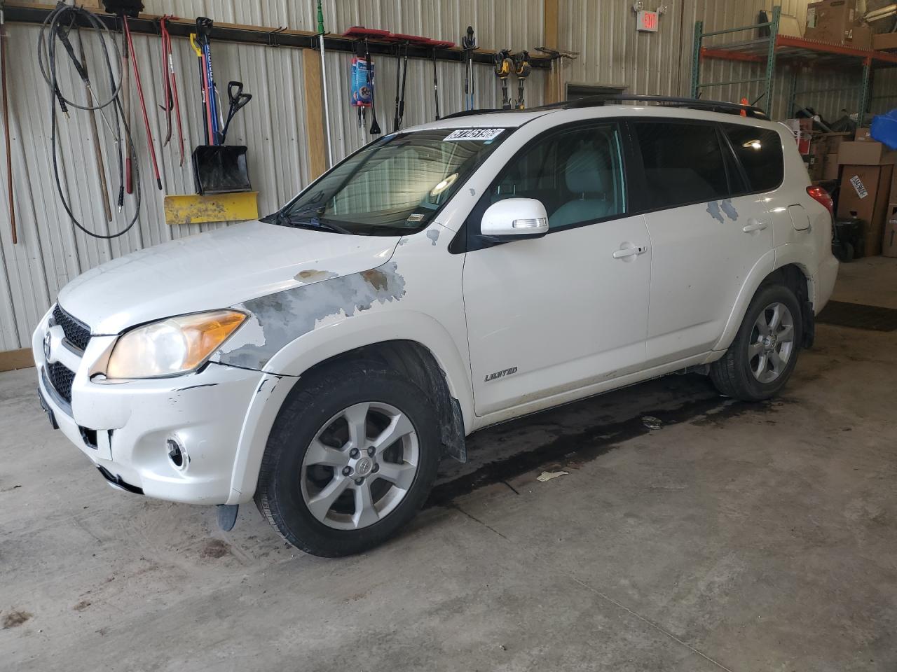 2011 Toyota Rav4 Limited Белый vin: 2T3DF4DV9BW136641 Damage: Hood, Peeling, 5 To 6 Inches