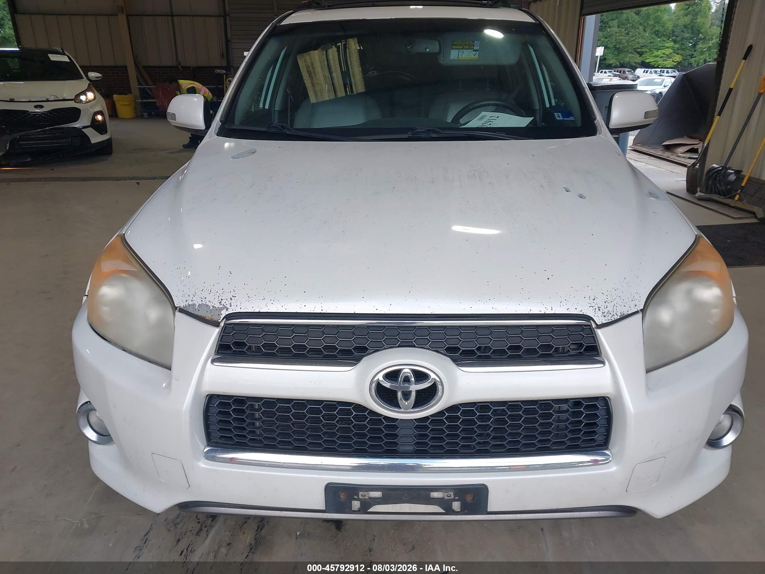 2012 Toyota Rav4 Limited White vin: 2T3DF4DV9CW219021