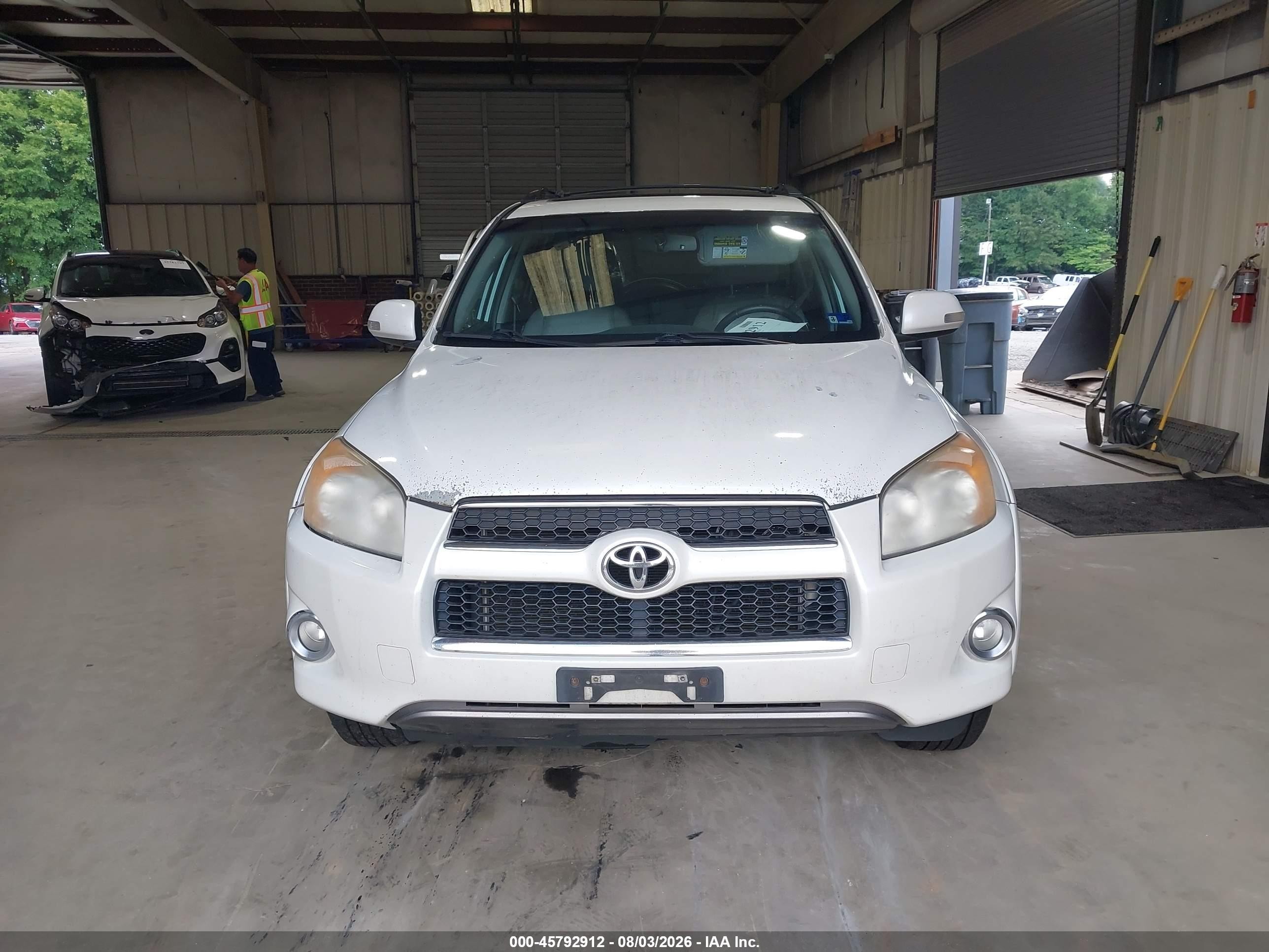2012 Toyota Rav4 Limited White vin: 2T3DF4DV9CW219021