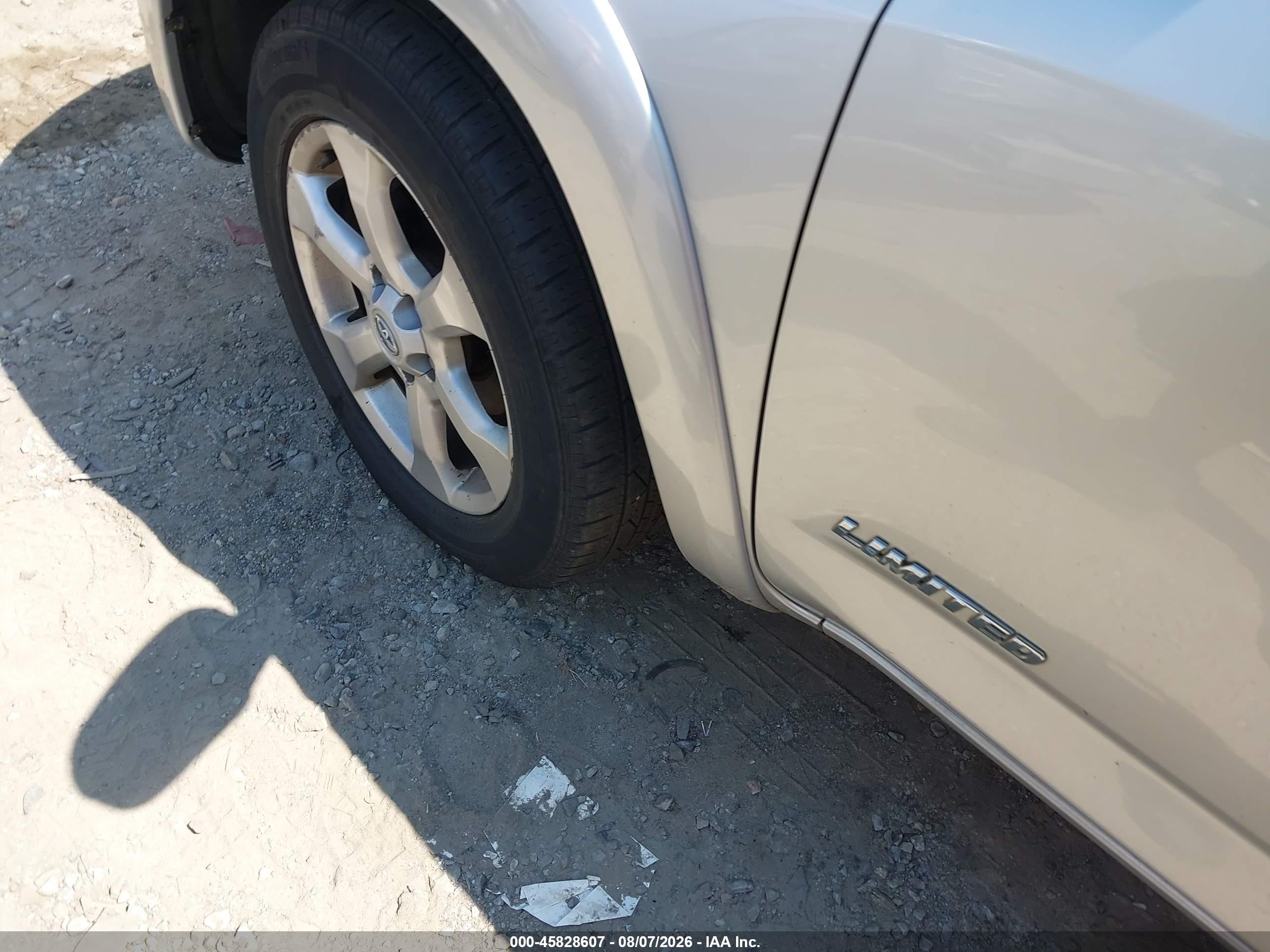 2011 Toyota Rav4 Limited Silver vin: 2T3DF4DVXBW089636