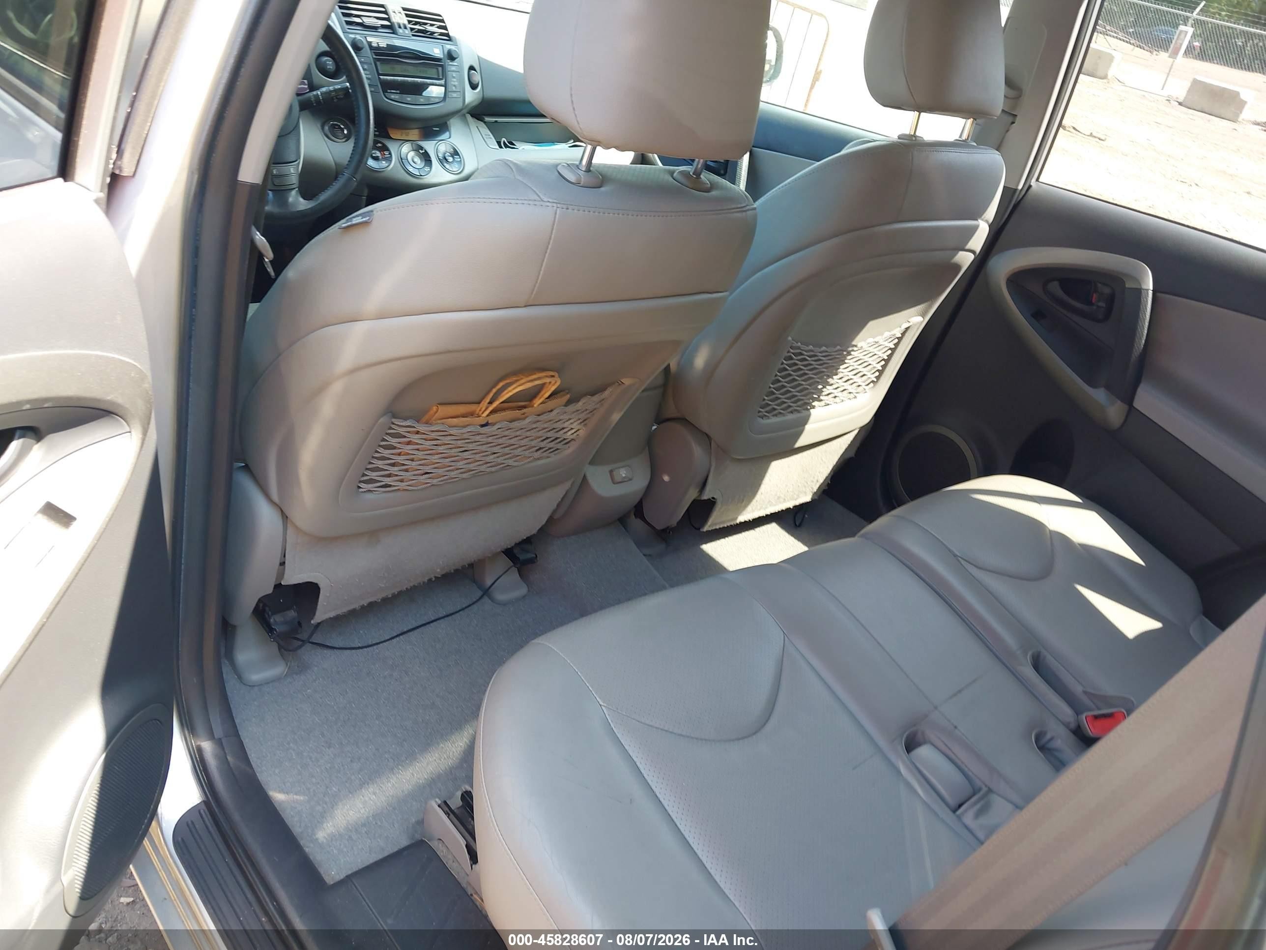 2011 Toyota Rav4 Limited Silver vin: 2T3DF4DVXBW089636