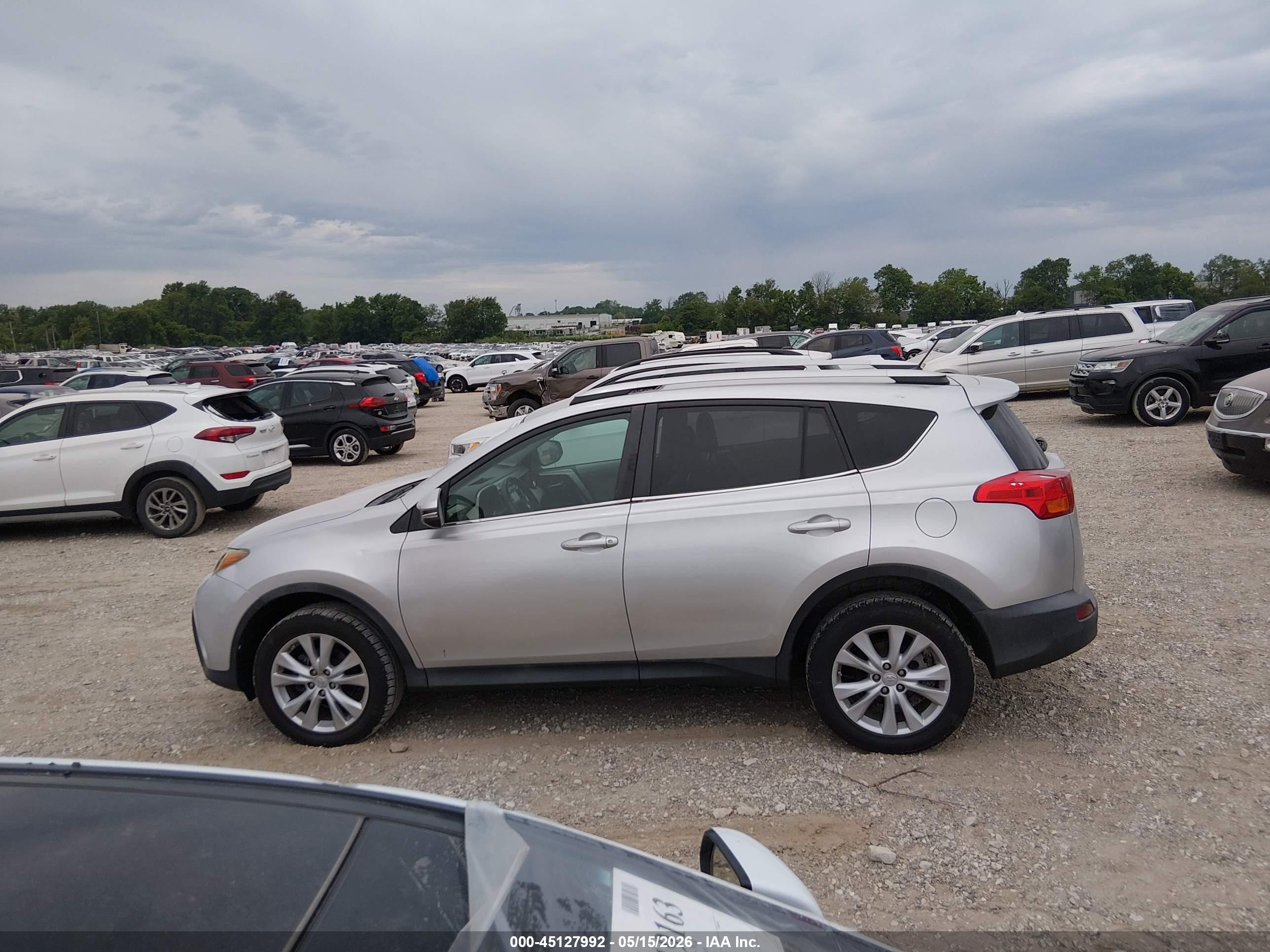 2013 Toyota Rav4 Limited Silver vin: 2T3DFREV0DW007590