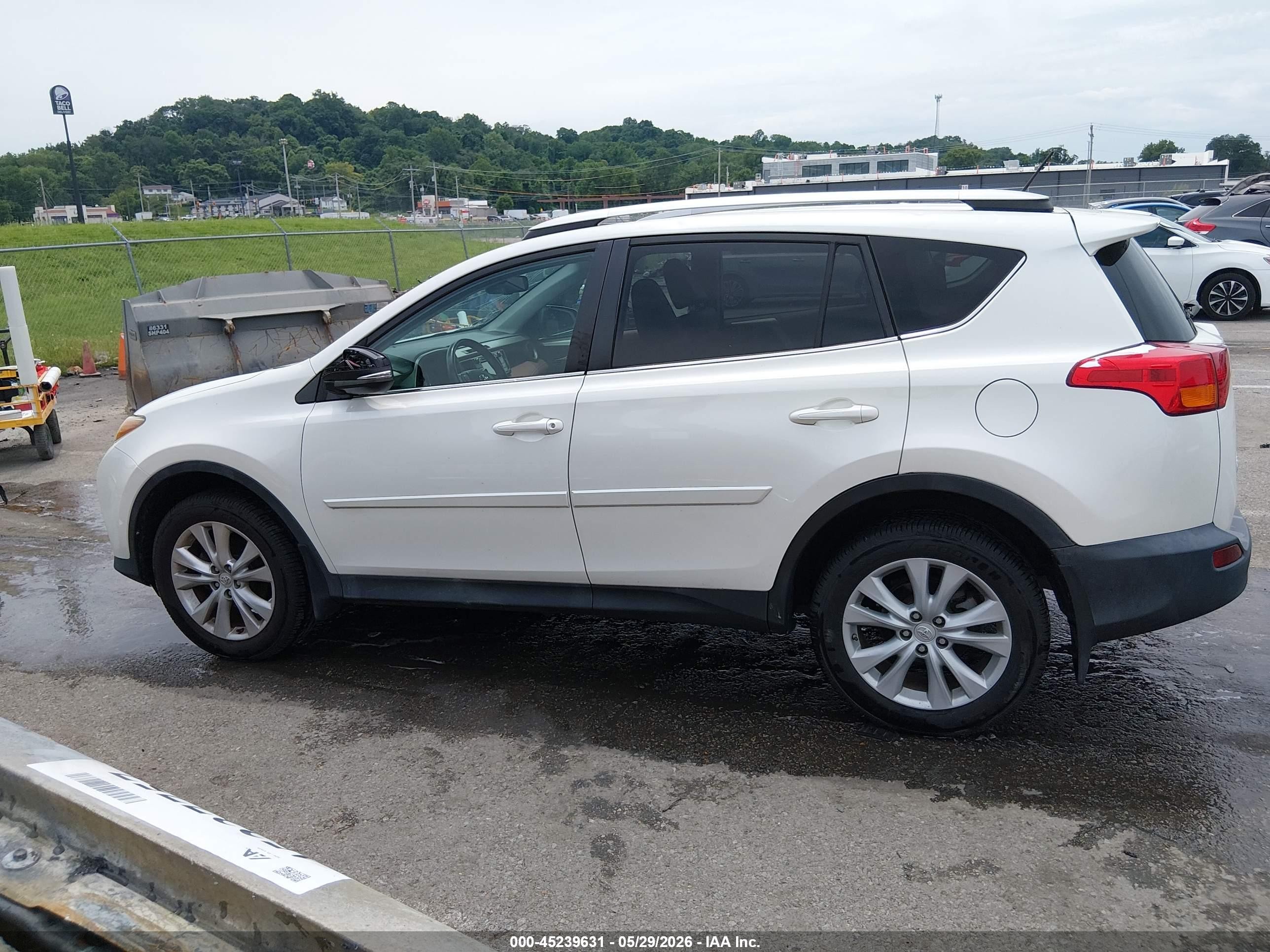 2013 Toyota Rav4 Limited White vin: 2T3DFREV0DW088865