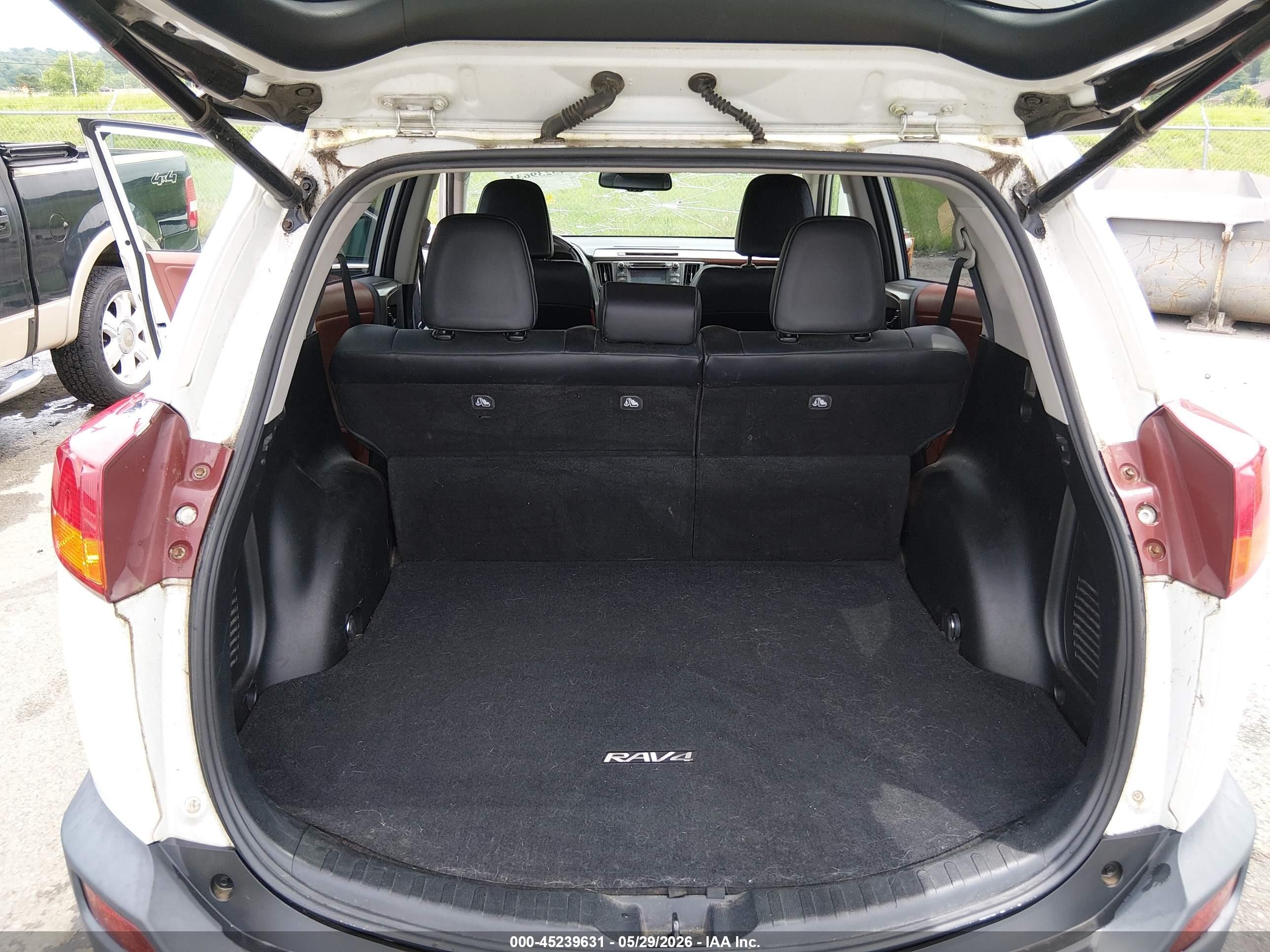 2013 Toyota Rav4 Limited White vin: 2T3DFREV0DW088865